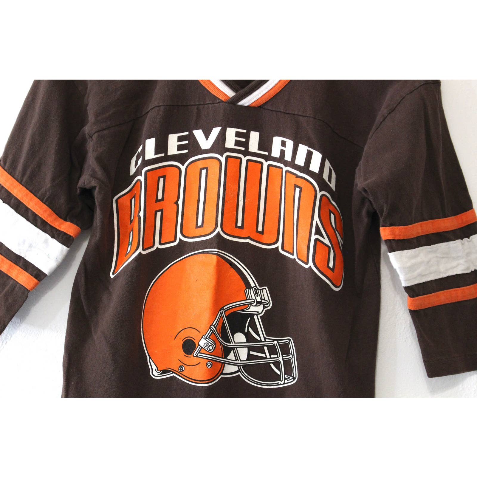 Vintage Kids Cleveland Browns Football T-Shirt Medium by GTS - Image 3