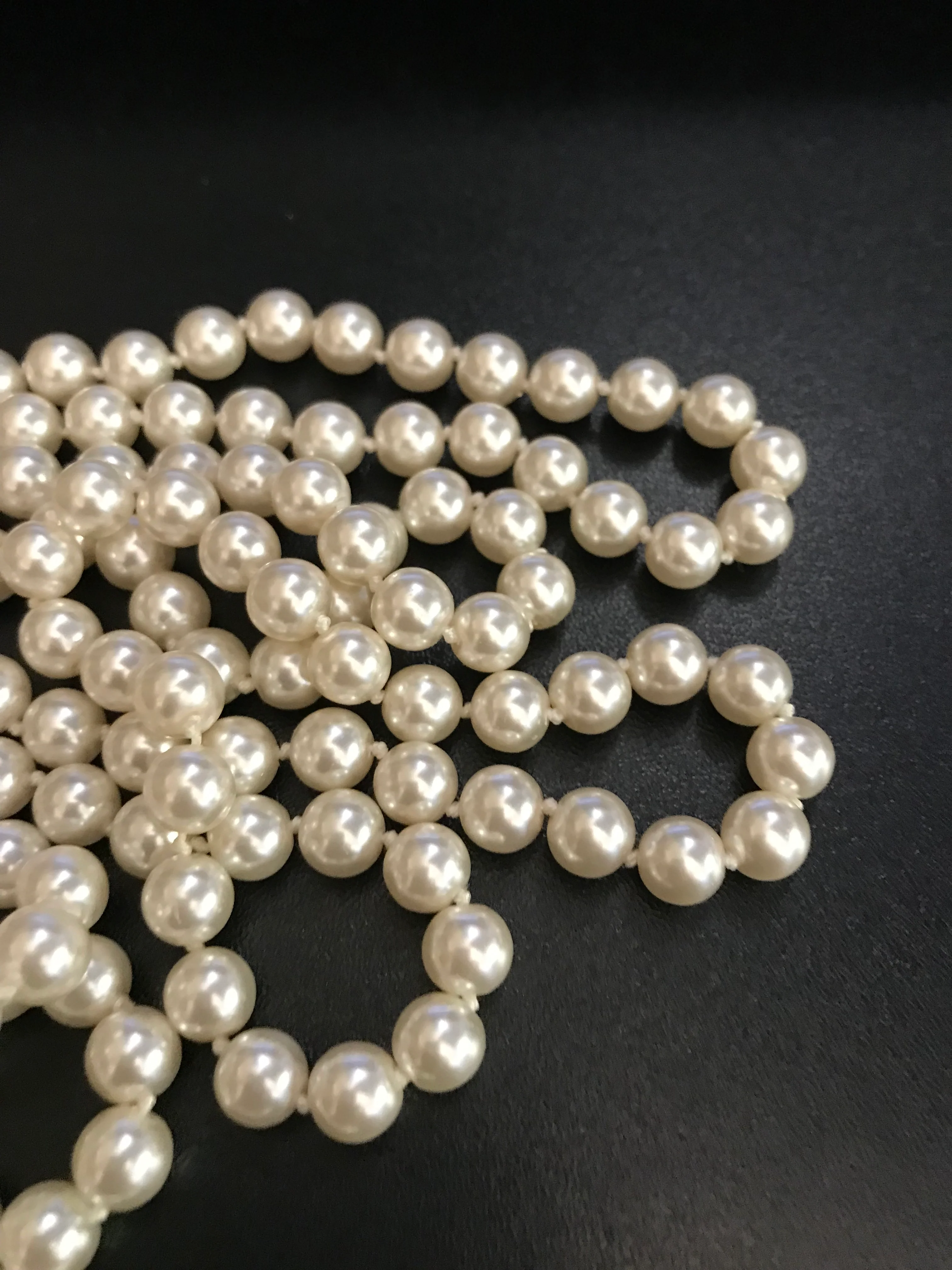 Vintage Knotted Glass Faux Pearl Necklace - Image 5
