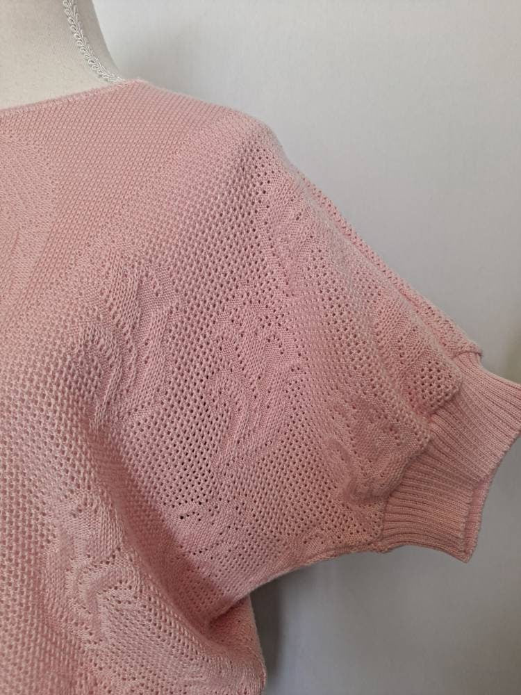 Vintage Late 70s Early 80s Keneth Too! Pink Short Dolman Sleeve Lightweight Acrylic Knit Sweater by Keneth Too! - Image 5