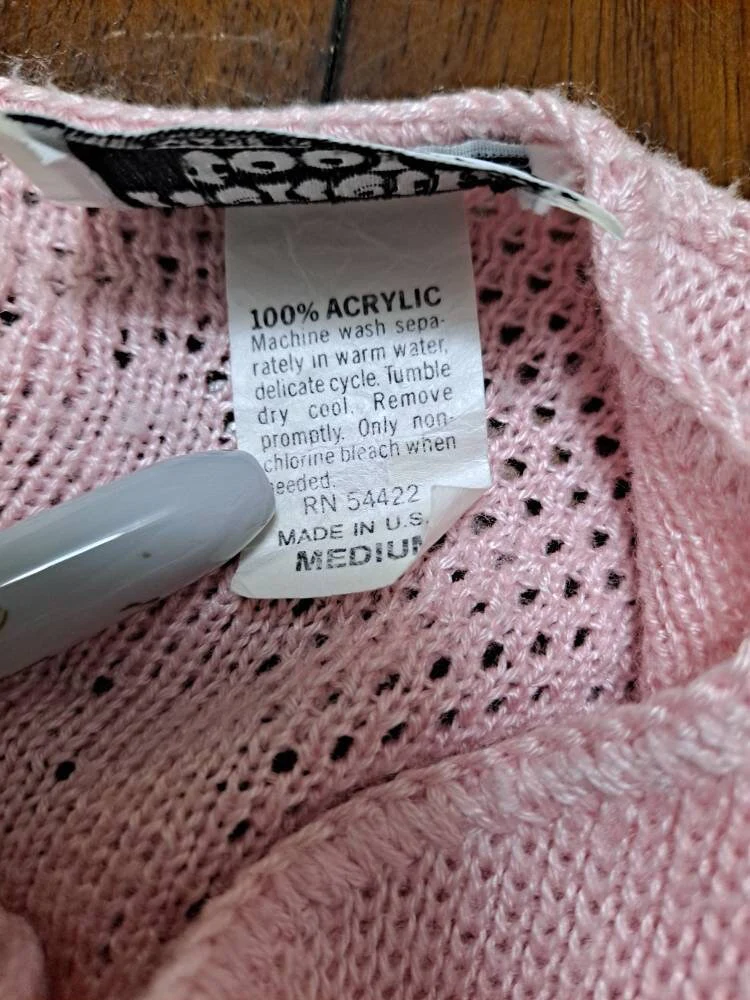Vintage Late 70s Early 80s Keneth Too! Pink Short Dolman Sleeve Lightweight Acrylic Knit Sweater by Keneth Too! - Image 8