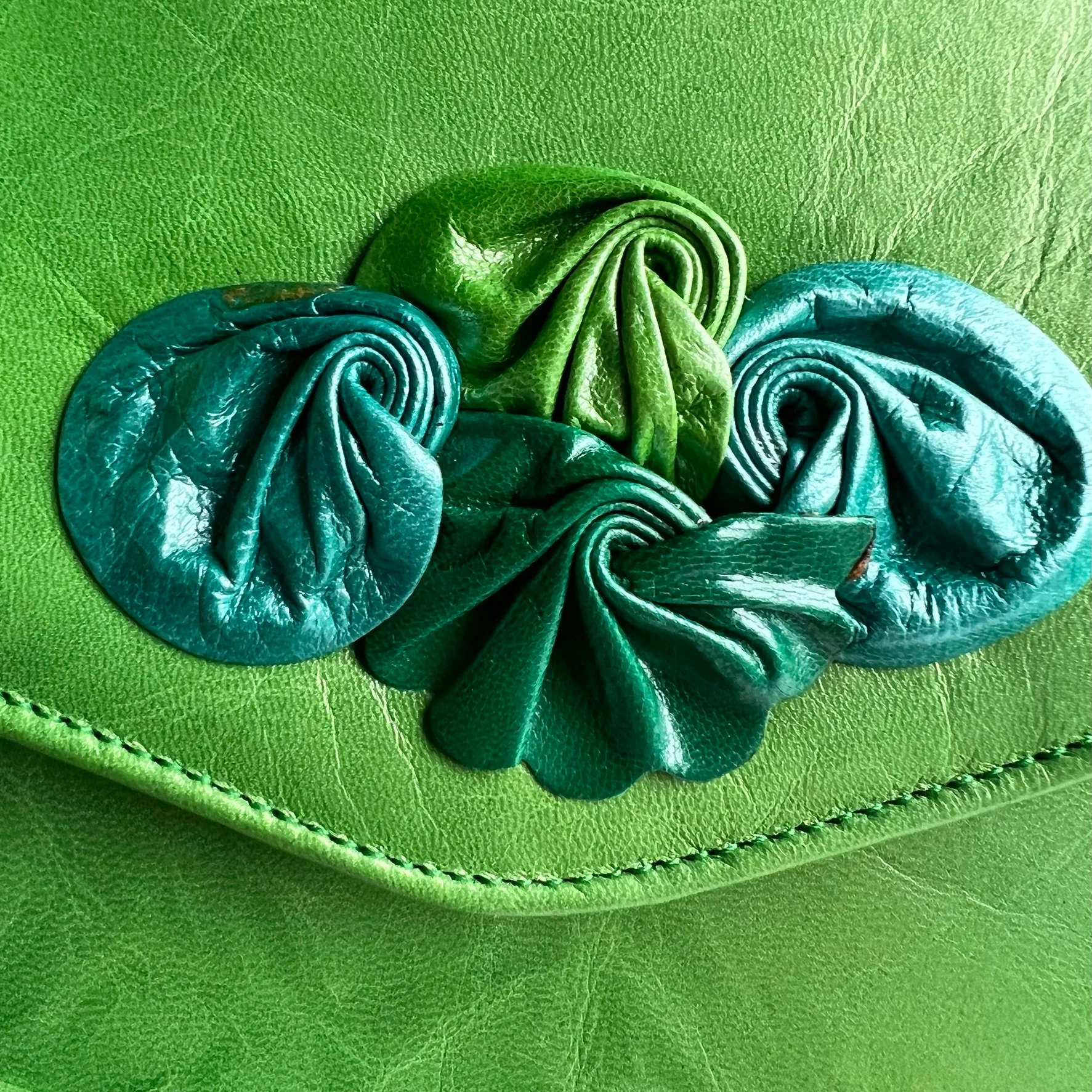 Vintage Leather Convertible Purse With Flower By Adrienne - Image 4