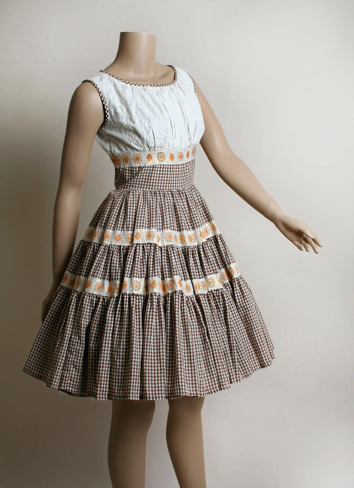 Vintage Lolita Gingham 70s Cocoa Brown Sunflower Floral Print Square Dance Full Skirt Pinup Cotton Day Dress - Image 6