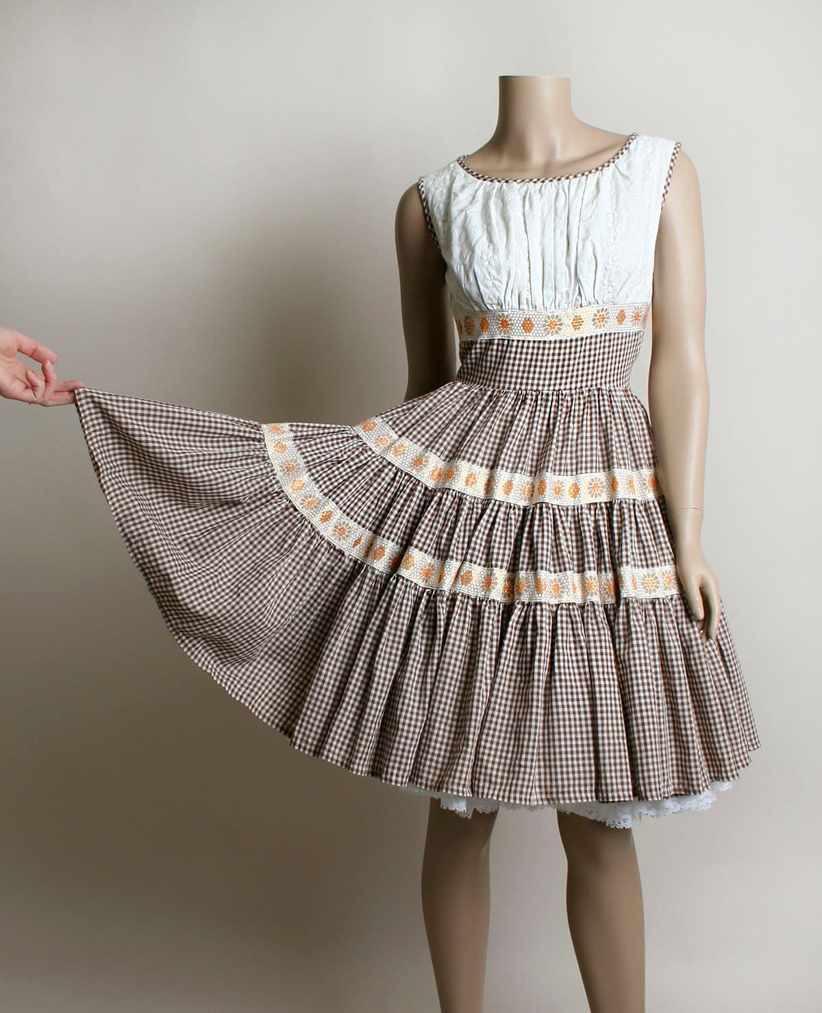 Vintage Lolita Gingham 70s Cocoa Brown Sunflower Floral Print Square Dance Full Skirt Pinup Cotton Day Dress - Image 7