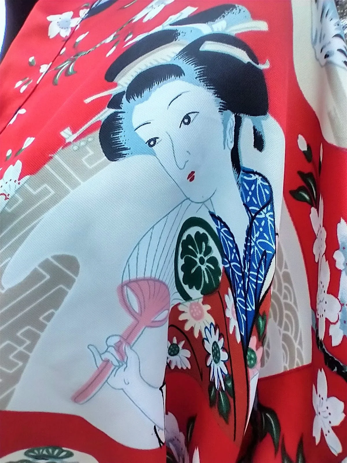 Vintage Lotus Print Novelty Print Red and White Women's Robe Small To Medium - Image 7