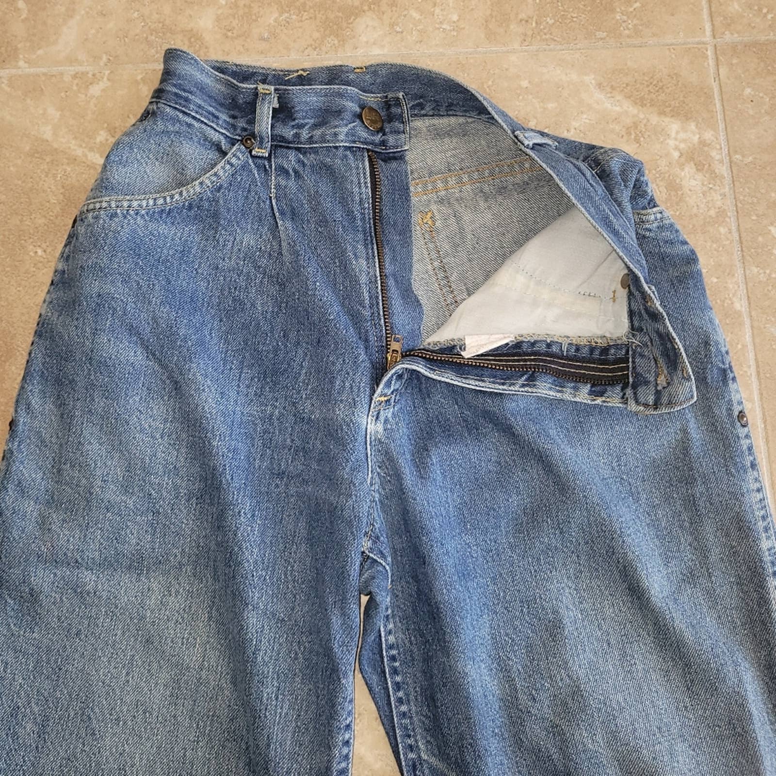 Vintage Medium Blue Wash High Waist Denim Jeans - Xxs by Lee - Image 6