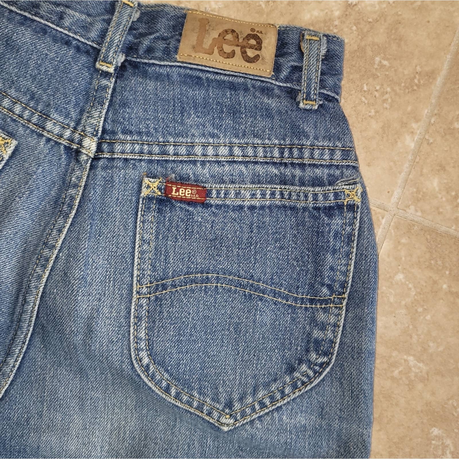 Vintage Medium Blue Wash High Waist Denim Jeans - Xxs by Lee - Image 8