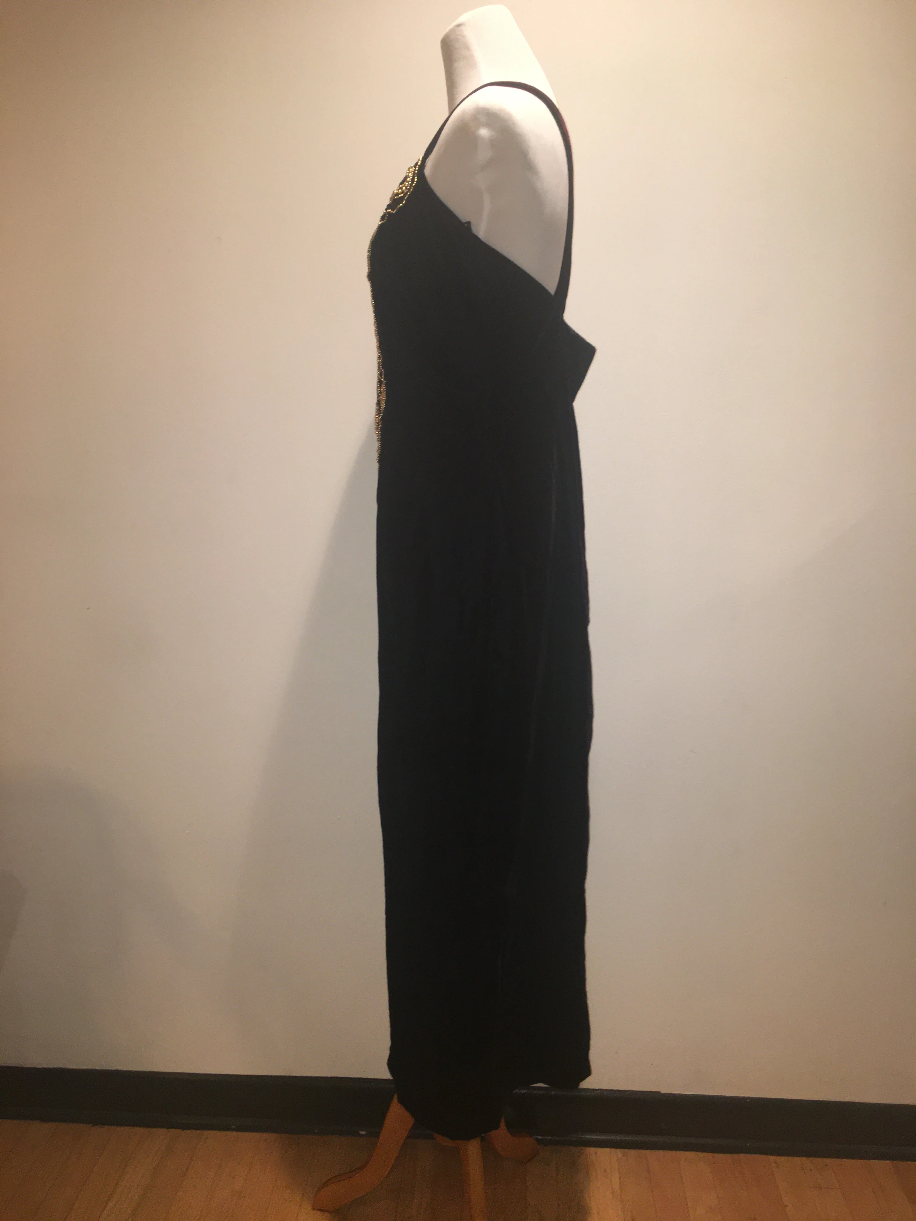 Vintage Merlot Velvet Dress With Embellishment By Jessica Mcclintock Gunn Sax Dress - Size 8 - Image 10