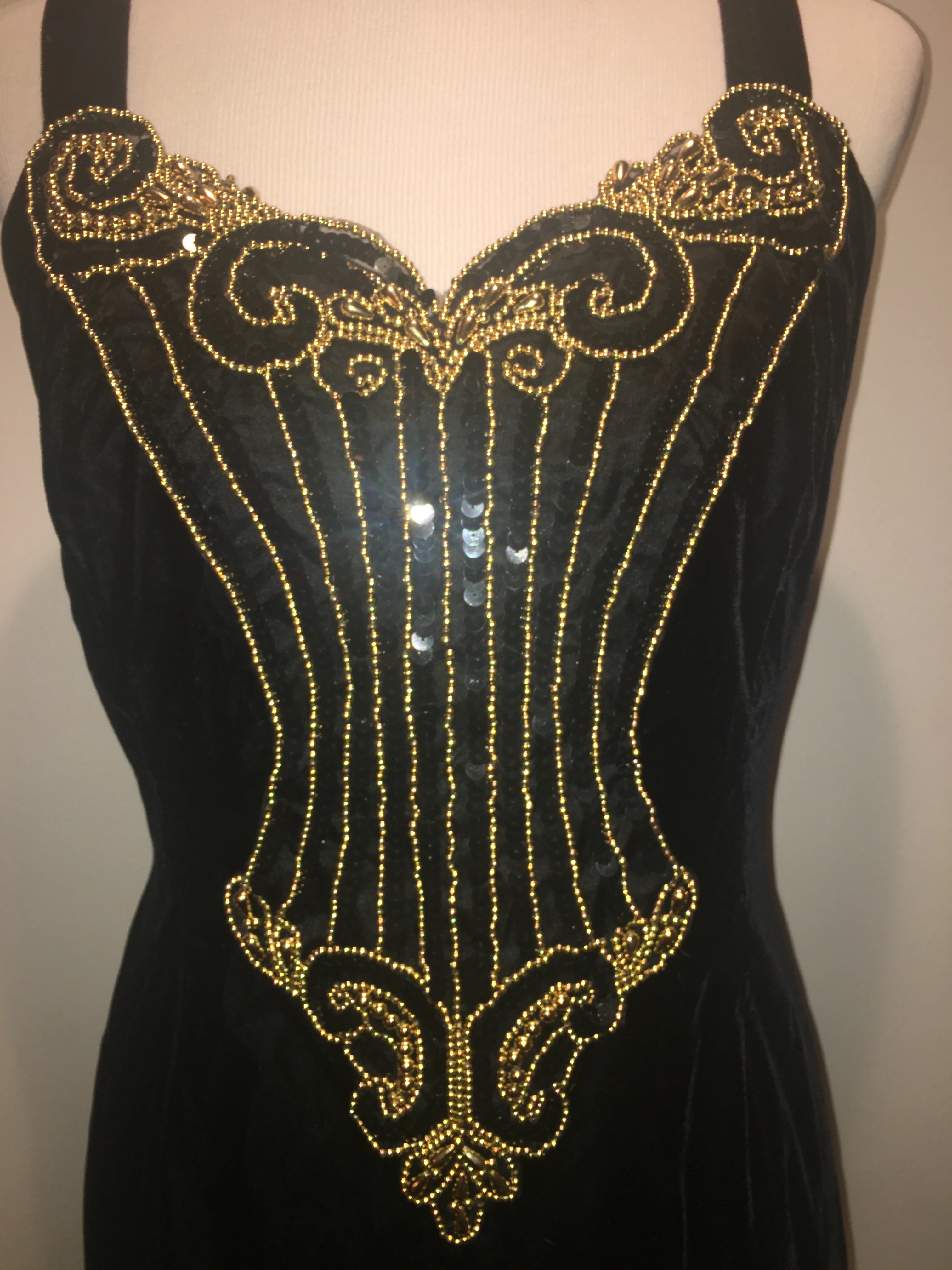 Vintage Merlot Velvet Dress With Embellishment By Jessica Mcclintock Gunn Sax Dress - Size 8 - Image 12