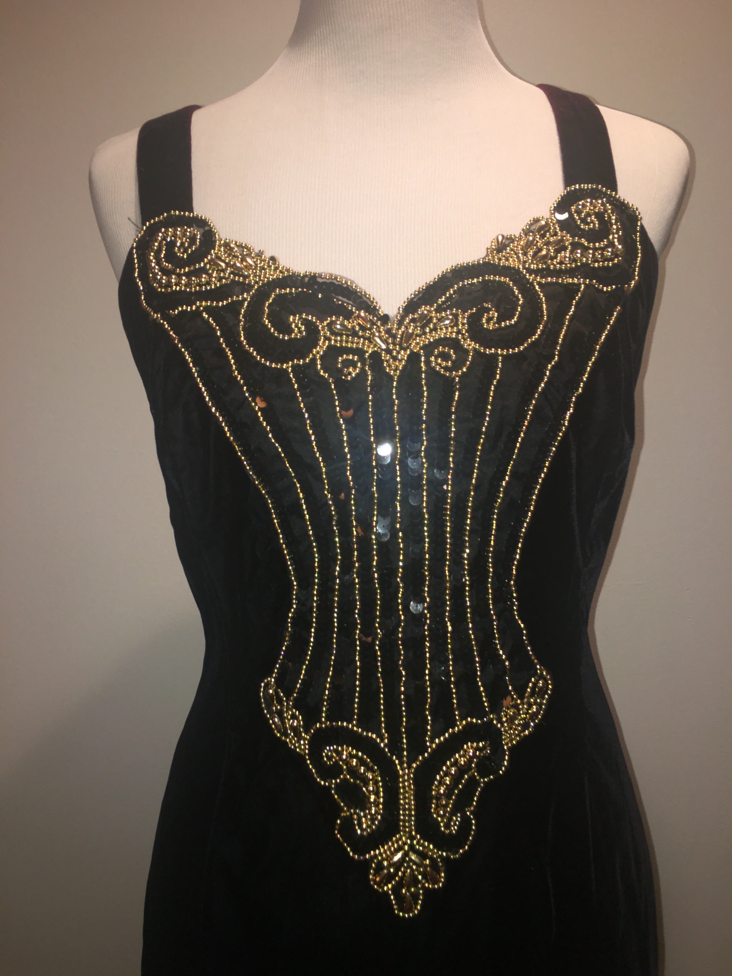 Vintage Merlot Velvet Dress With Embellishment By Jessica Mcclintock Gunn Sax Dress - Size 8 - Image 3
