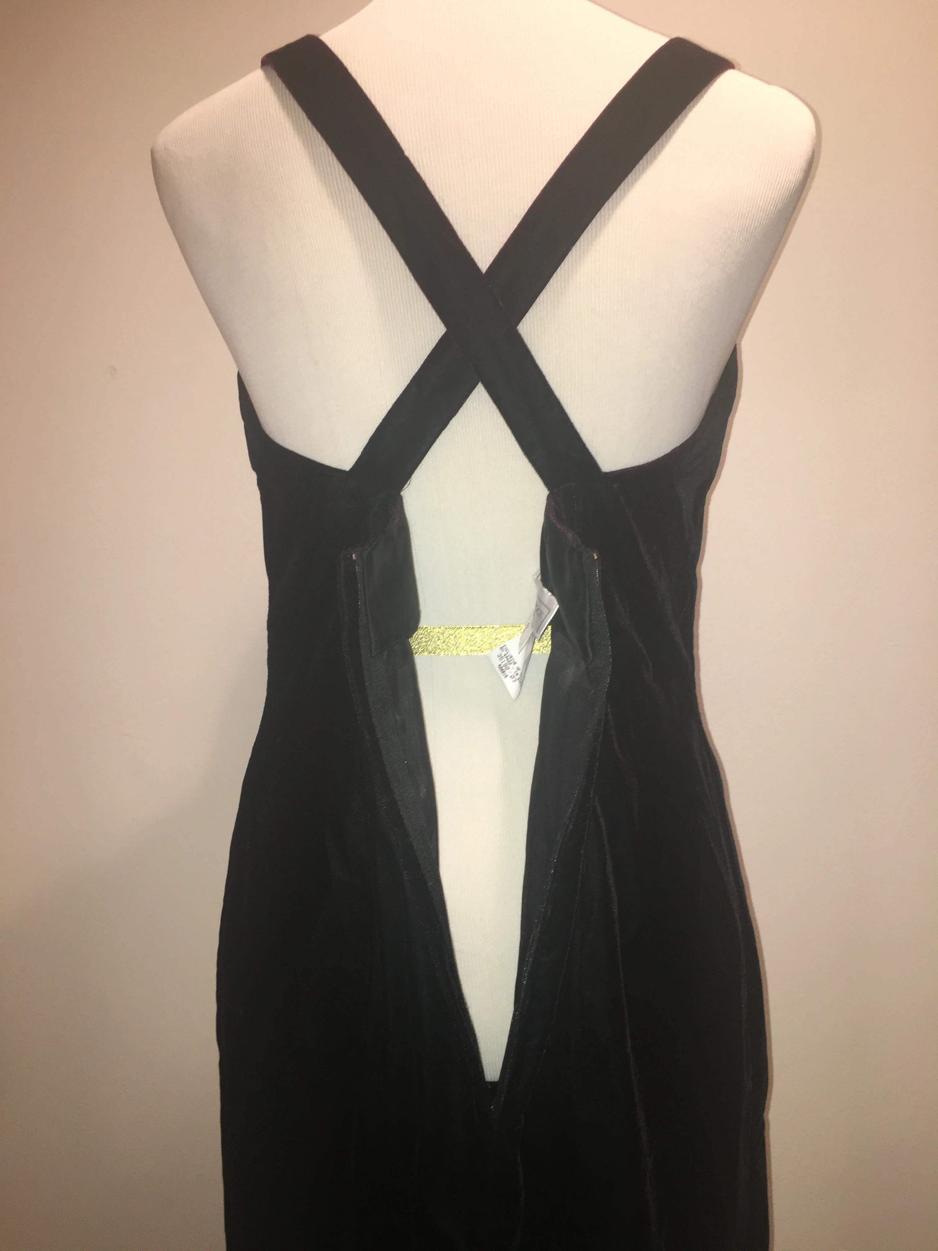 Vintage Merlot Velvet Dress With Embellishment By Jessica Mcclintock Gunn Sax Dress - Size 8 - Image 7