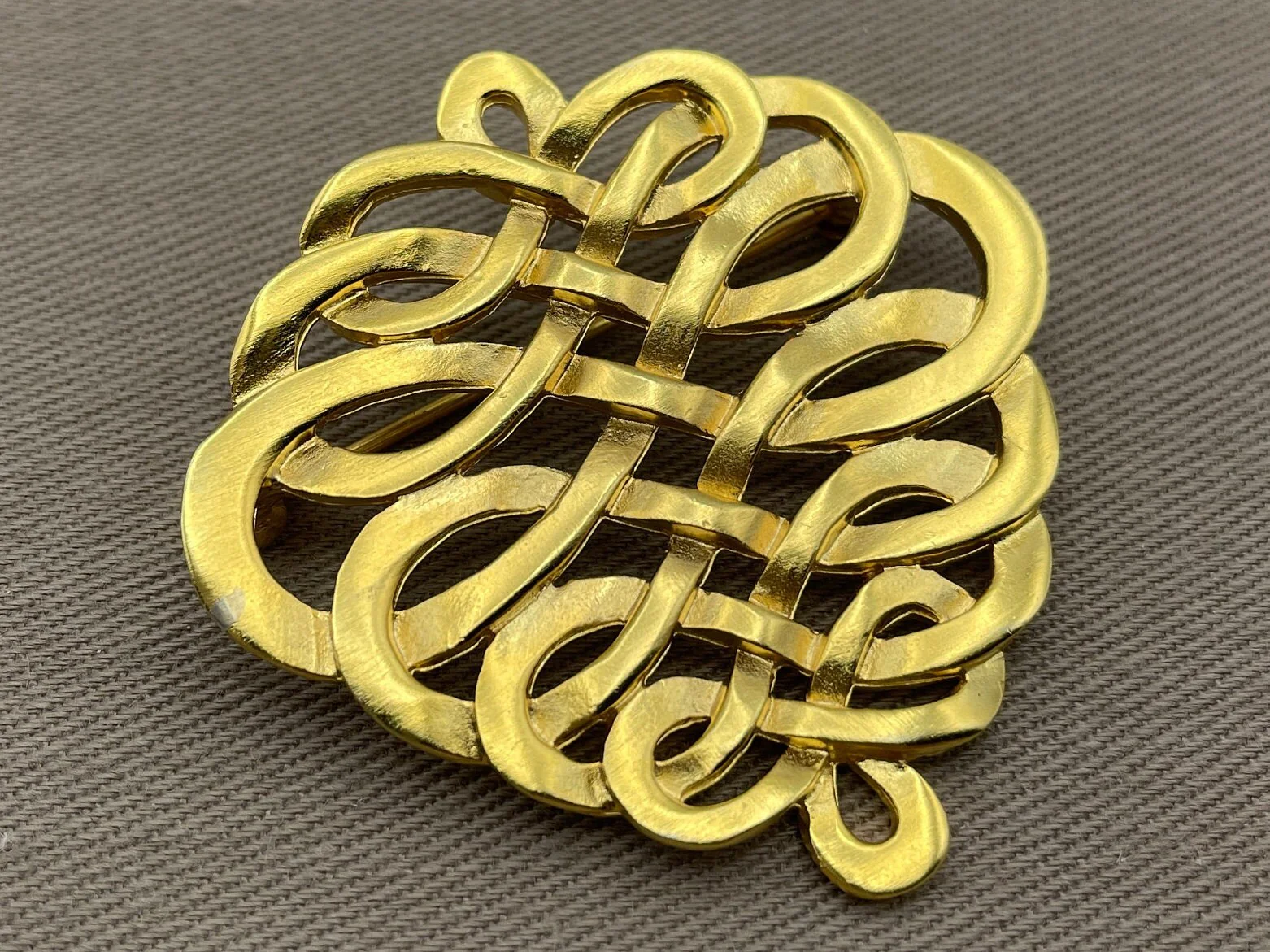 Vintage Mma Signed Swirling Abstract Brooch Pin Museum of Modern Art by Museum Of Modern Art - Image 2