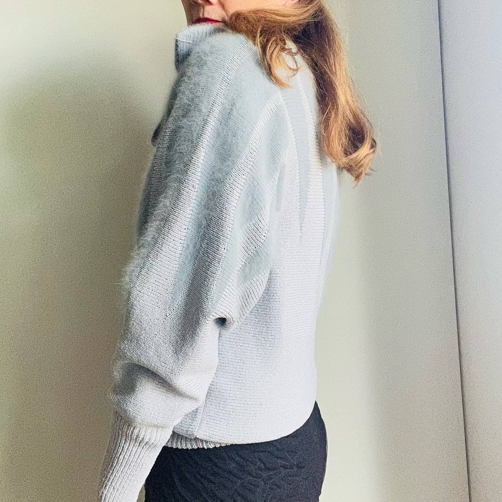 Vintage Mohair Sweater Party Formal Holiday Medium Blue Gray by Oscar de la Renta - Image 7