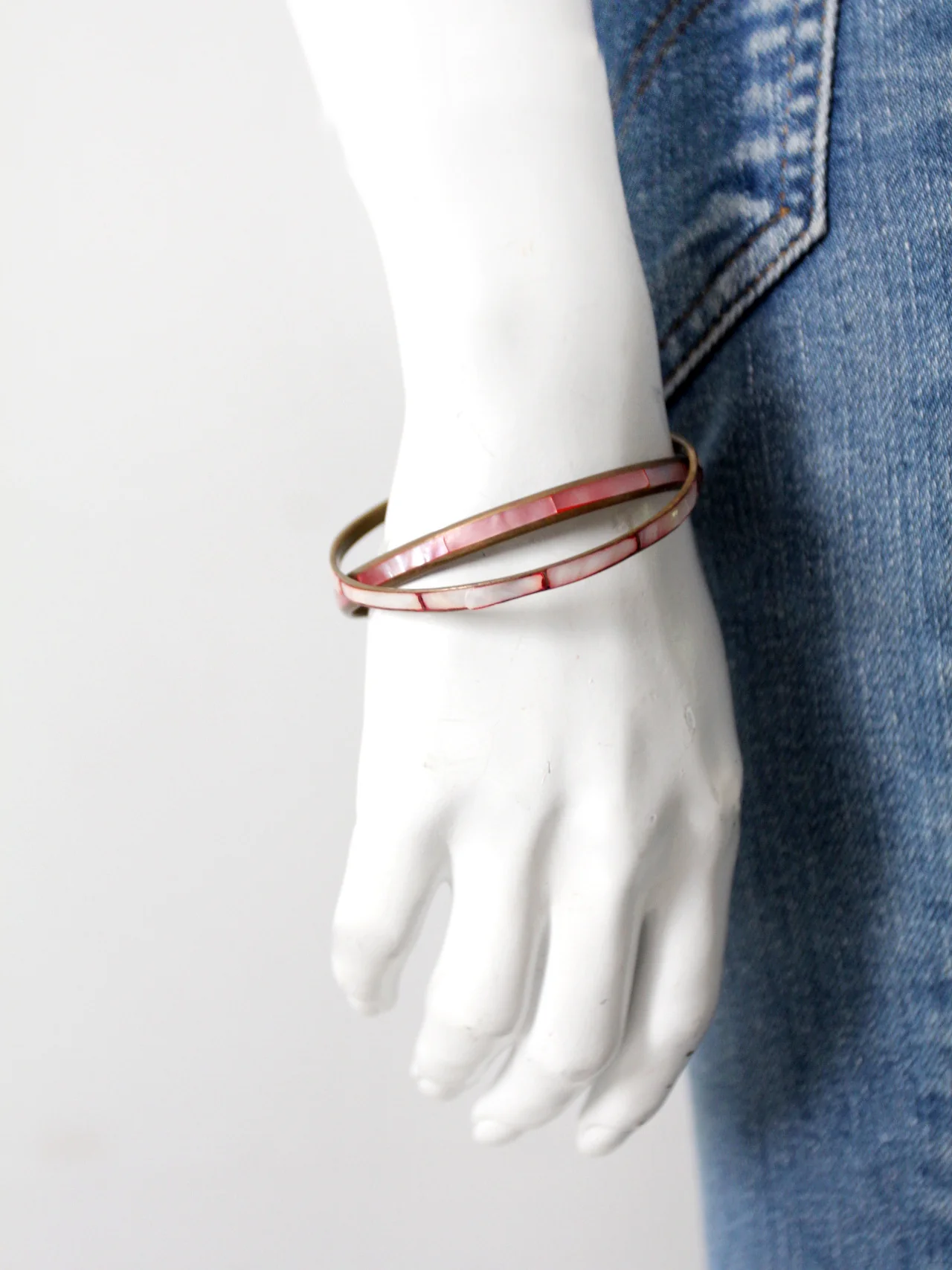 Vintage Mother Of Pearl Pink Bangles Pair - Image 3