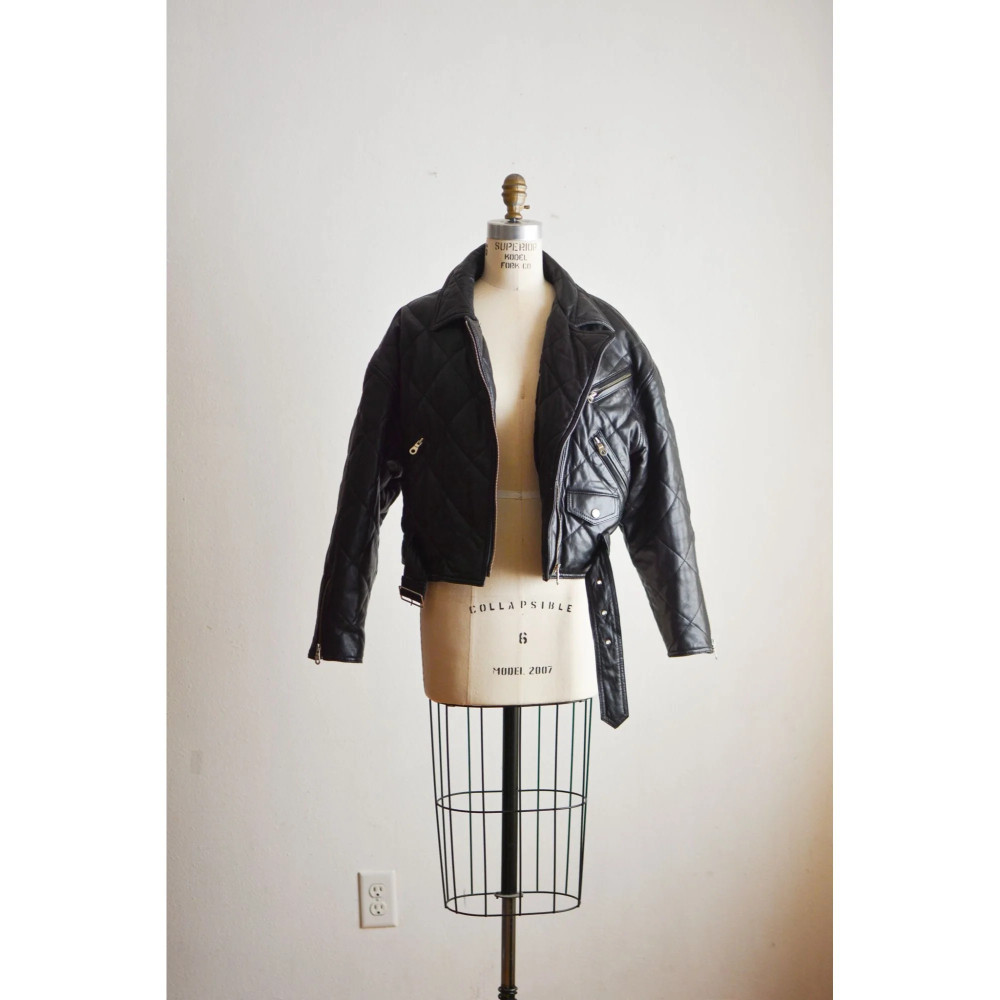 Vintage Moto Leather Jacket Size Small Quilted Black Zippered Down by Green Fields - Image 5