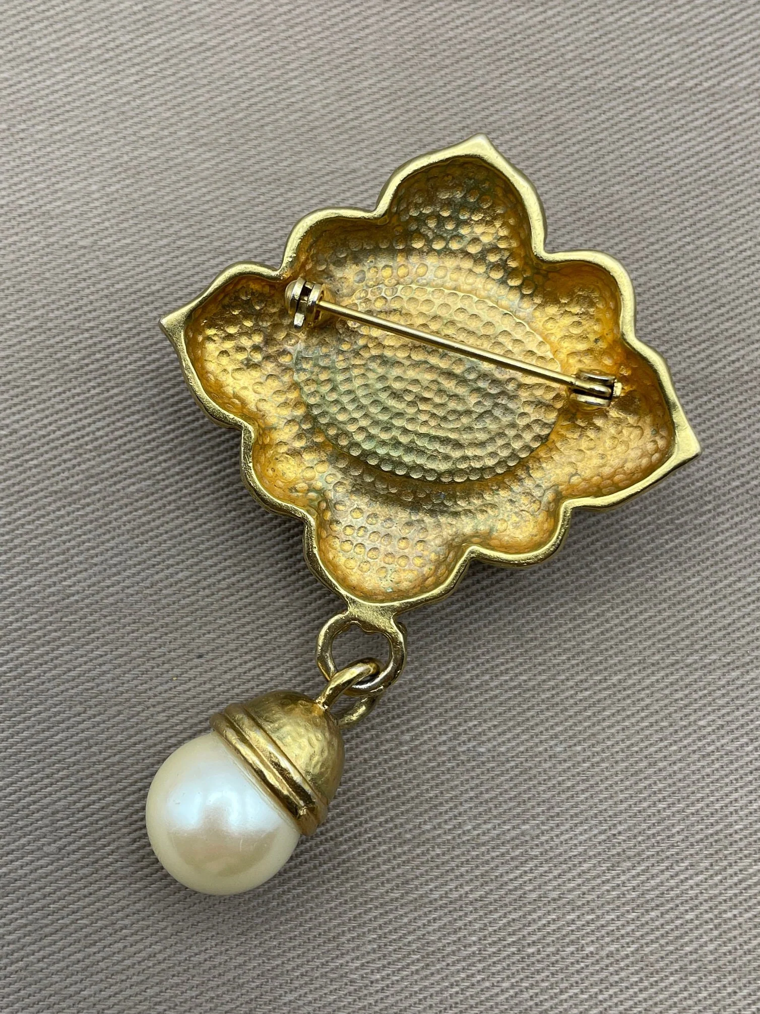 Vintage Mughal Baroque Pearl Cabochon Ruby Jade Sapphire Amethyst Brooch Pin - Image 5