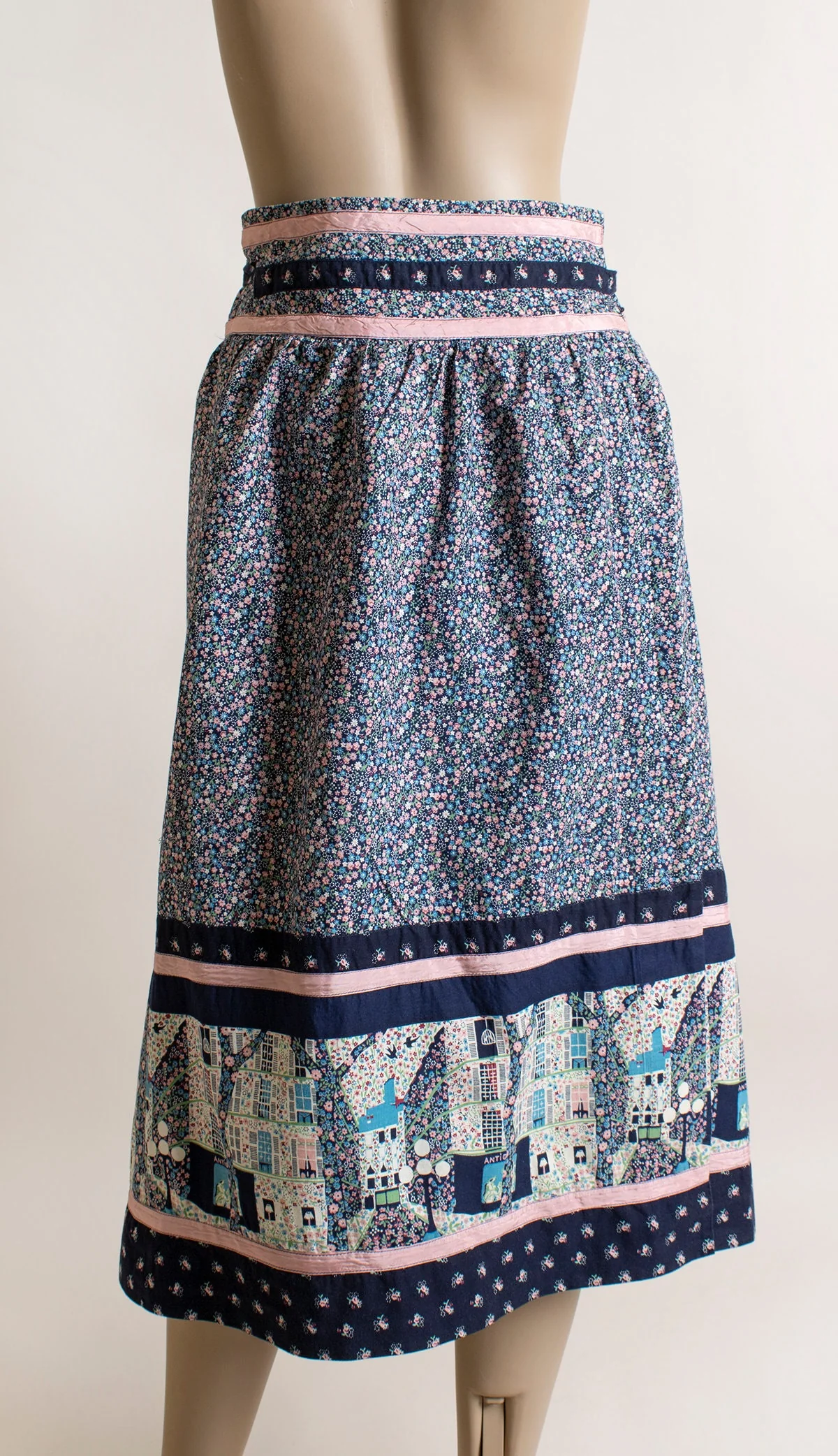 Vintage Novelty Print Wrap Skirt 80s Navy Blue and Pink Ribbon City Street Neighborhood Home Print Cotton Wrap Small Medium by Above The Crowd - Image 2