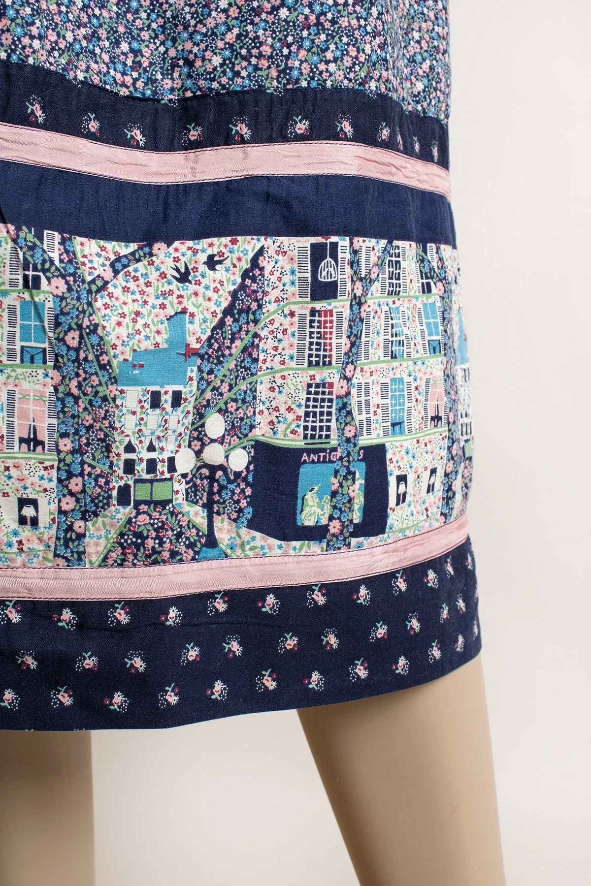 Vintage Novelty Print Wrap Skirt 80s Navy Blue and Pink Ribbon City Street Neighborhood Home Print Cotton Wrap Small Medium by Above The Crowd - Image 6