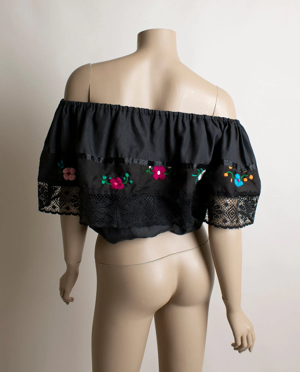 Vintage Off The Shoulder Floral Embroidered Blouse Top Black Dark Floral Lace Trim - Image 7