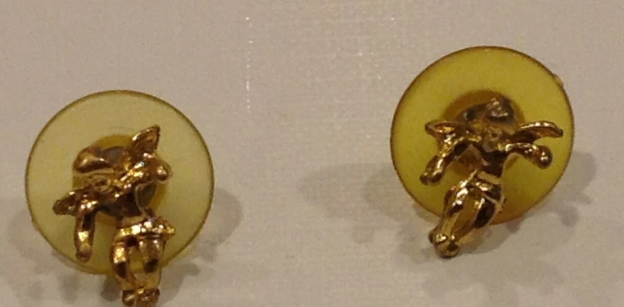 Vintage Oldstock Guardians Angel Stud Goldtone Earring Set Made by Angel on My Shoulder - Image 3