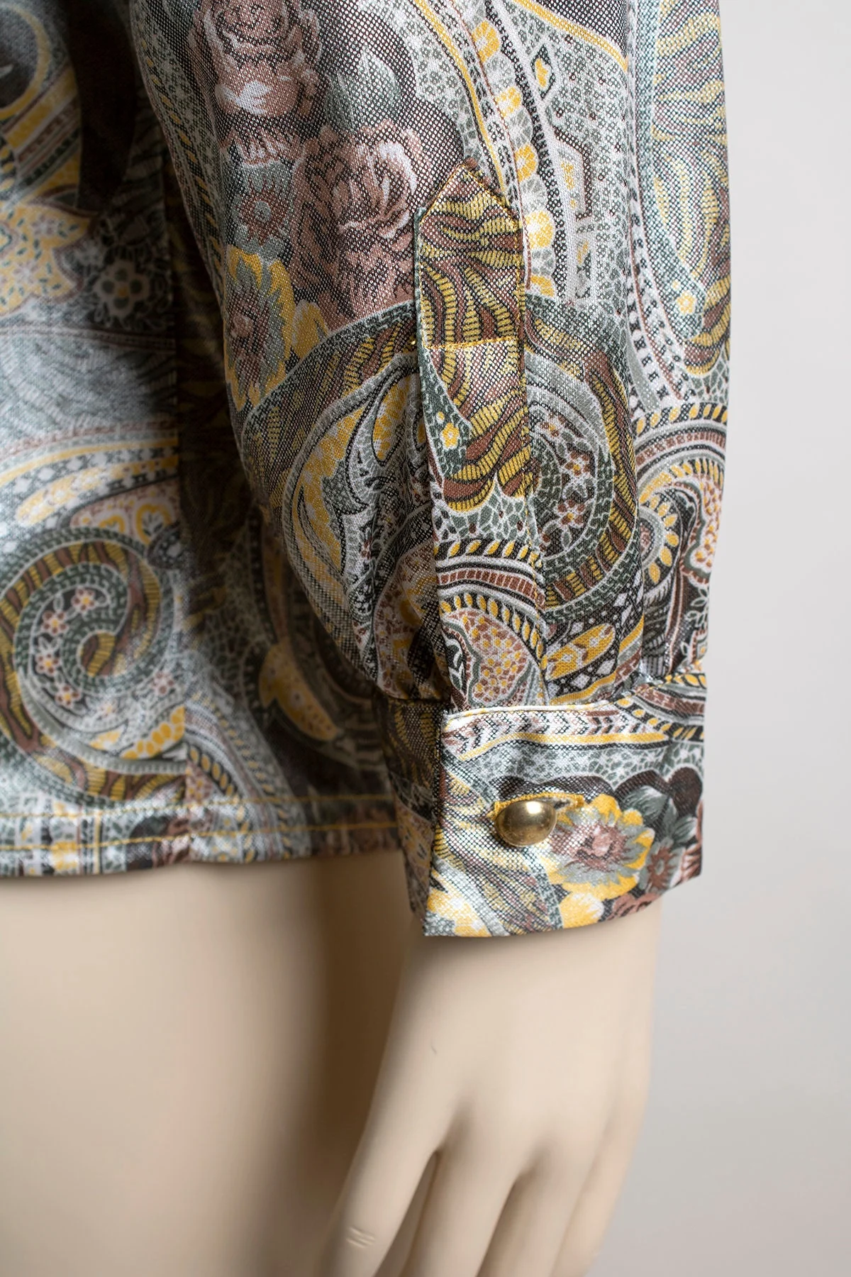 Vintage Paisley Print Blouse Shiny Shimmery Liquid Wet Look 90s Paisley and Rose Print Button Up Secretary Style Large Xl by Shara - Image 9