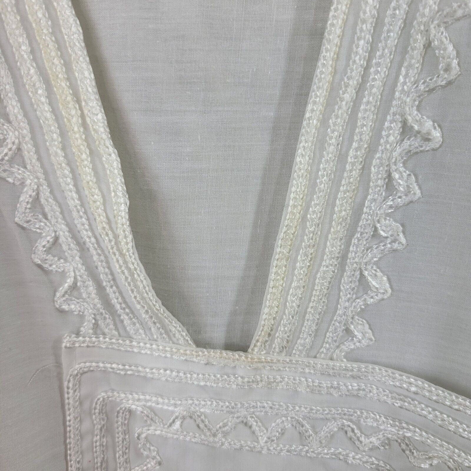 Vintage Patio Dress Plus Size Xl 1x 2x 3x Embroidered Muumuu Caftan Mumu White - Image 6