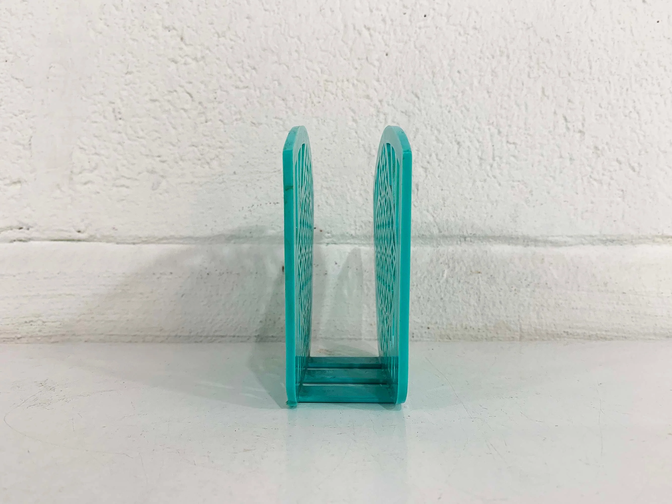 Vintage Plastic Blue Napkin Holder Geometric Teal Turquoise Mid-Century Kitchen Retro Kitsch Letter Mail 60s - Image 4