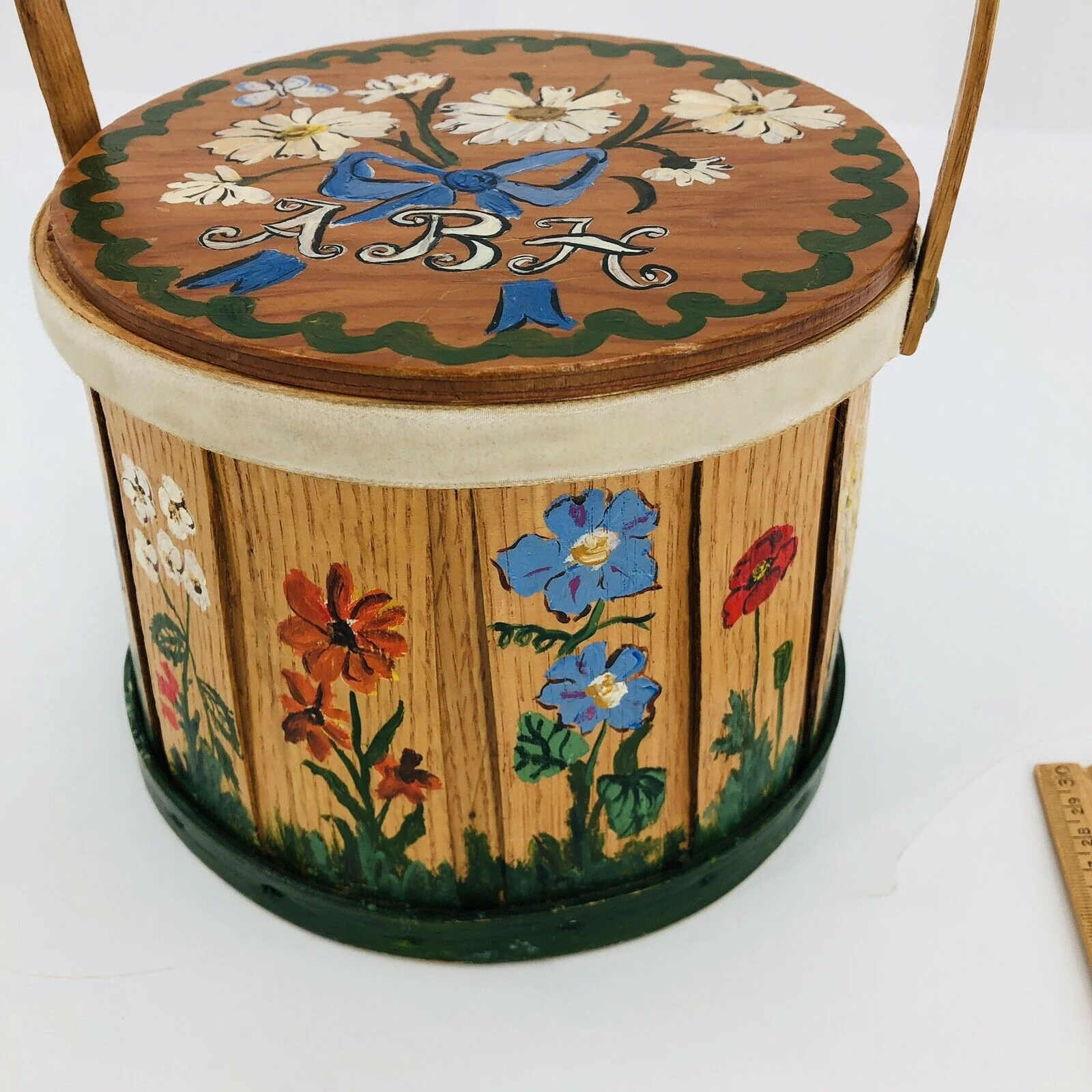 Vintage Putney Vermont Round Basket Purse Handpainted Folkart Handle by Basketville - Image 5