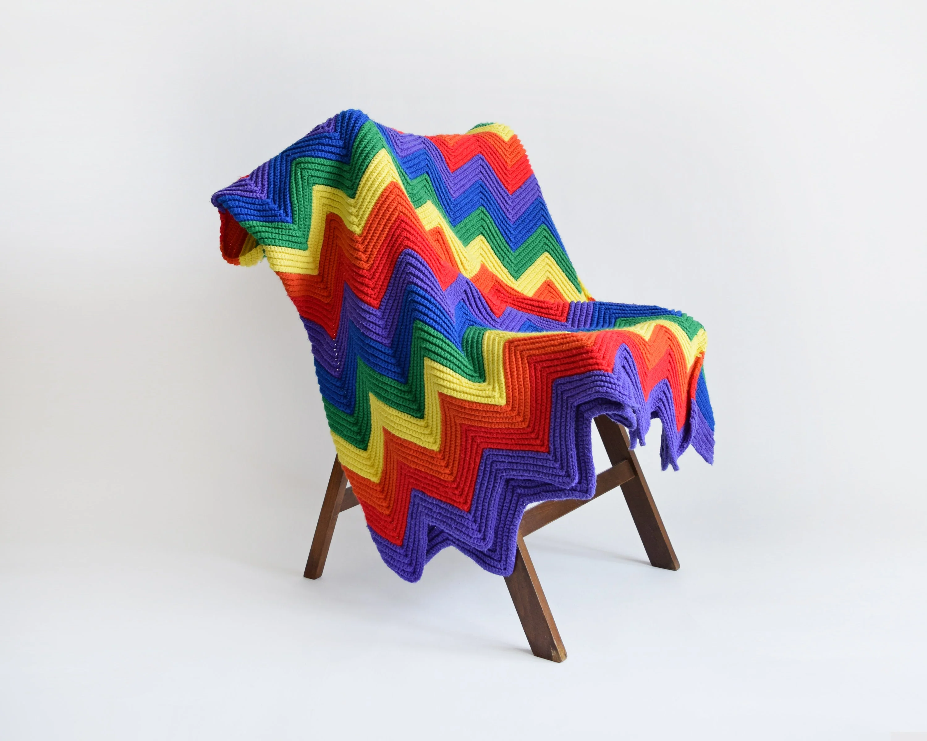 Vintage Rainbow Blanket 70s Rainbow Chevron Throw Blanket, Retro 70s Afghan Crochet Ripple Zig Zag Blanket - Image 2