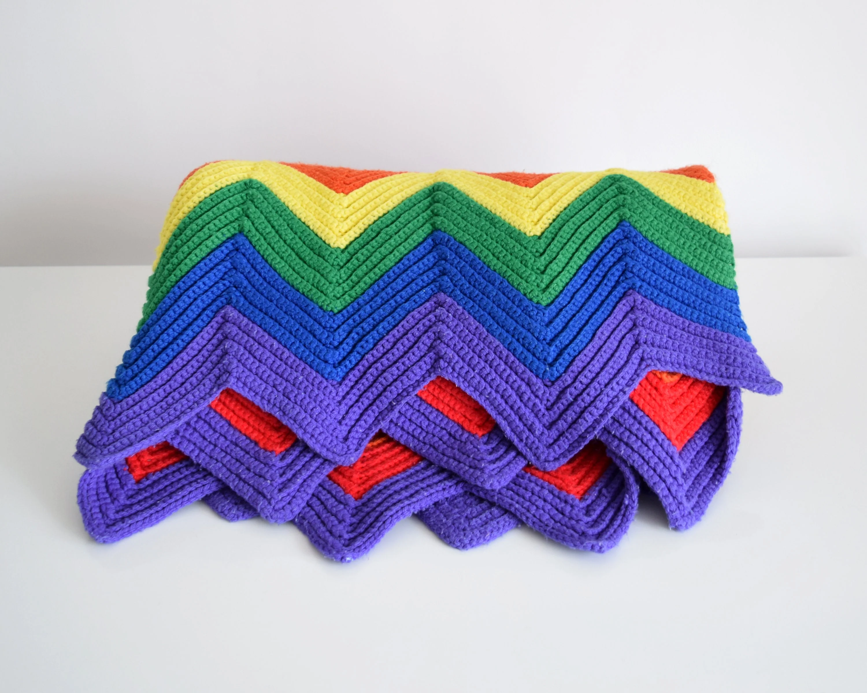 Vintage Rainbow Blanket 70s Rainbow Chevron Throw Blanket, Retro 70s Afghan Crochet Ripple Zig Zag Blanket - Image 4