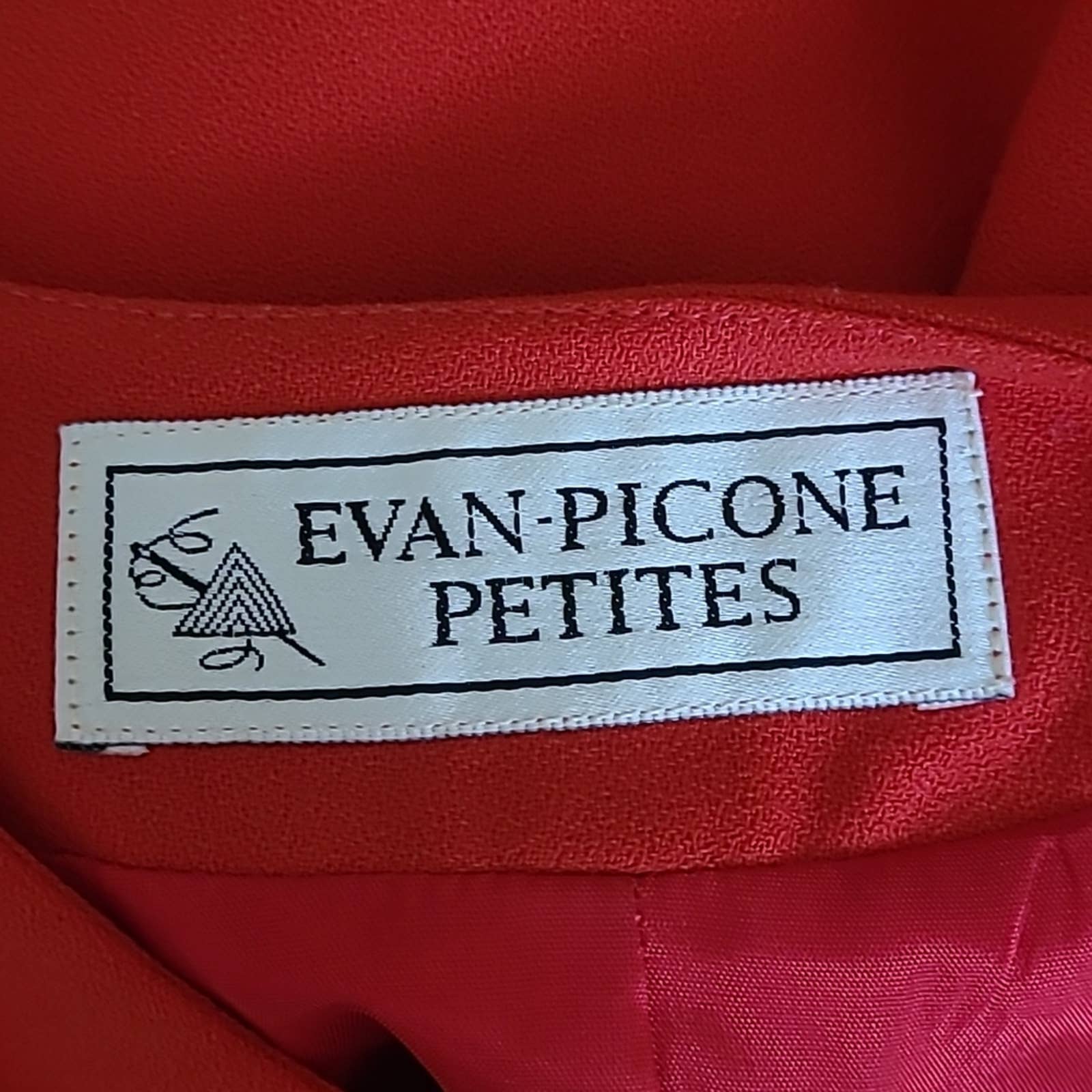 Vintage Red V-Neck Long-Sleeved Shift Dress with Gold-Tone Buttons - 12 by Evan Picone - Image 8