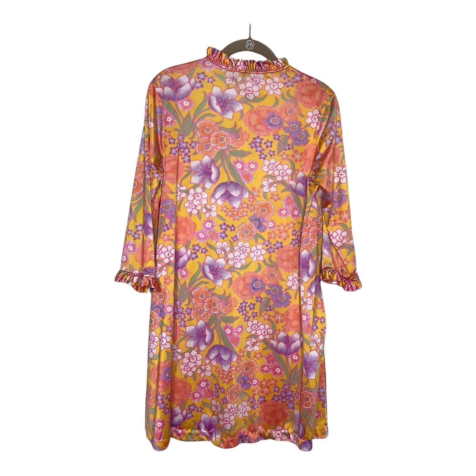 Vintage Robe 60s 70s Xs Small Nylon Psychedelic Floral Ruffle Trim by Vanity Fair - Image 2