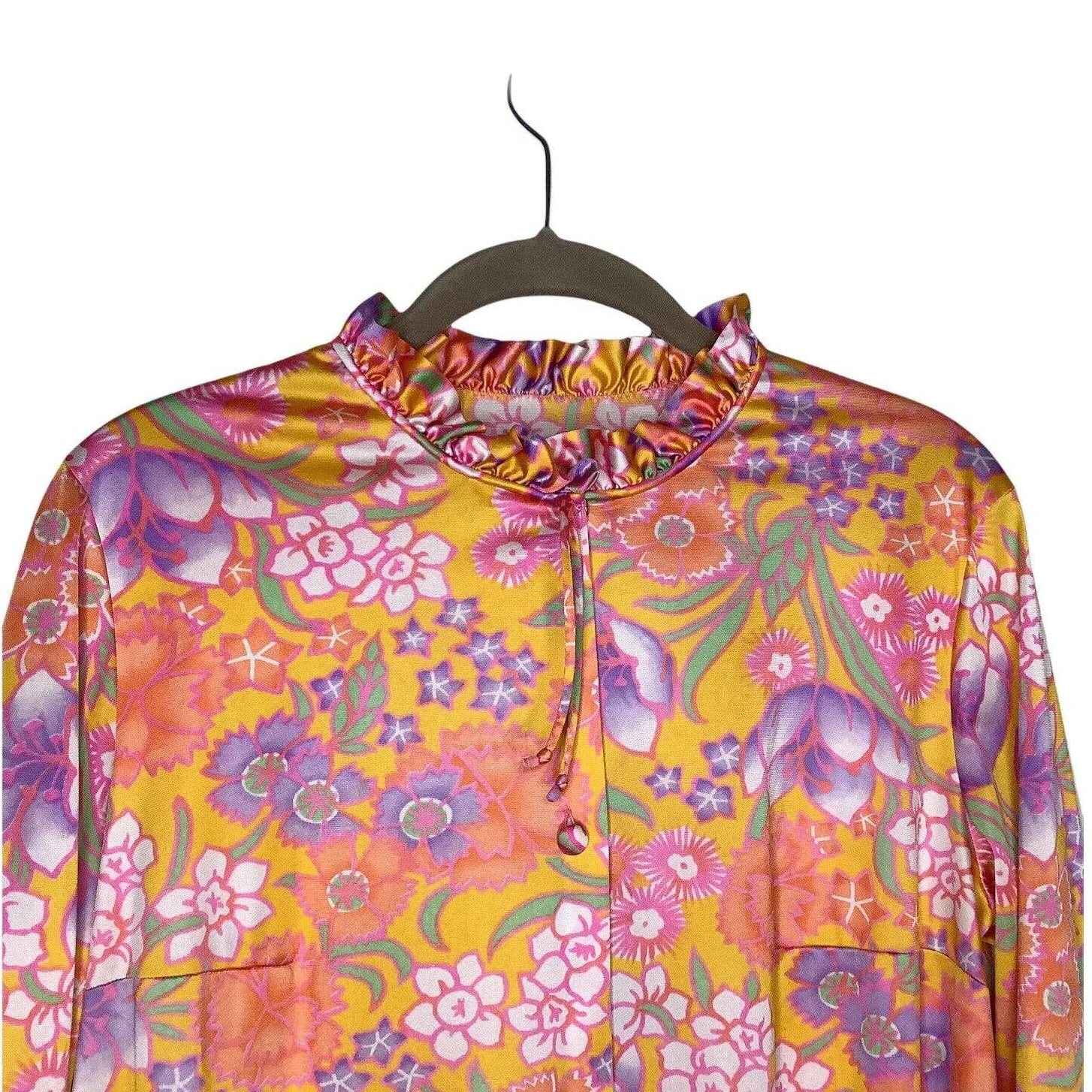 Vintage Robe 60s 70s Xs Small Nylon Psychedelic Floral Ruffle Trim by Vanity Fair - Image 3