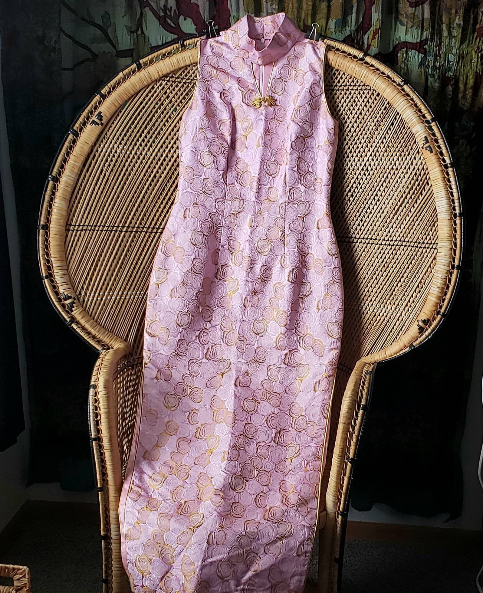 Vintage Rose Gold Brocade Cheongsam - Image 8