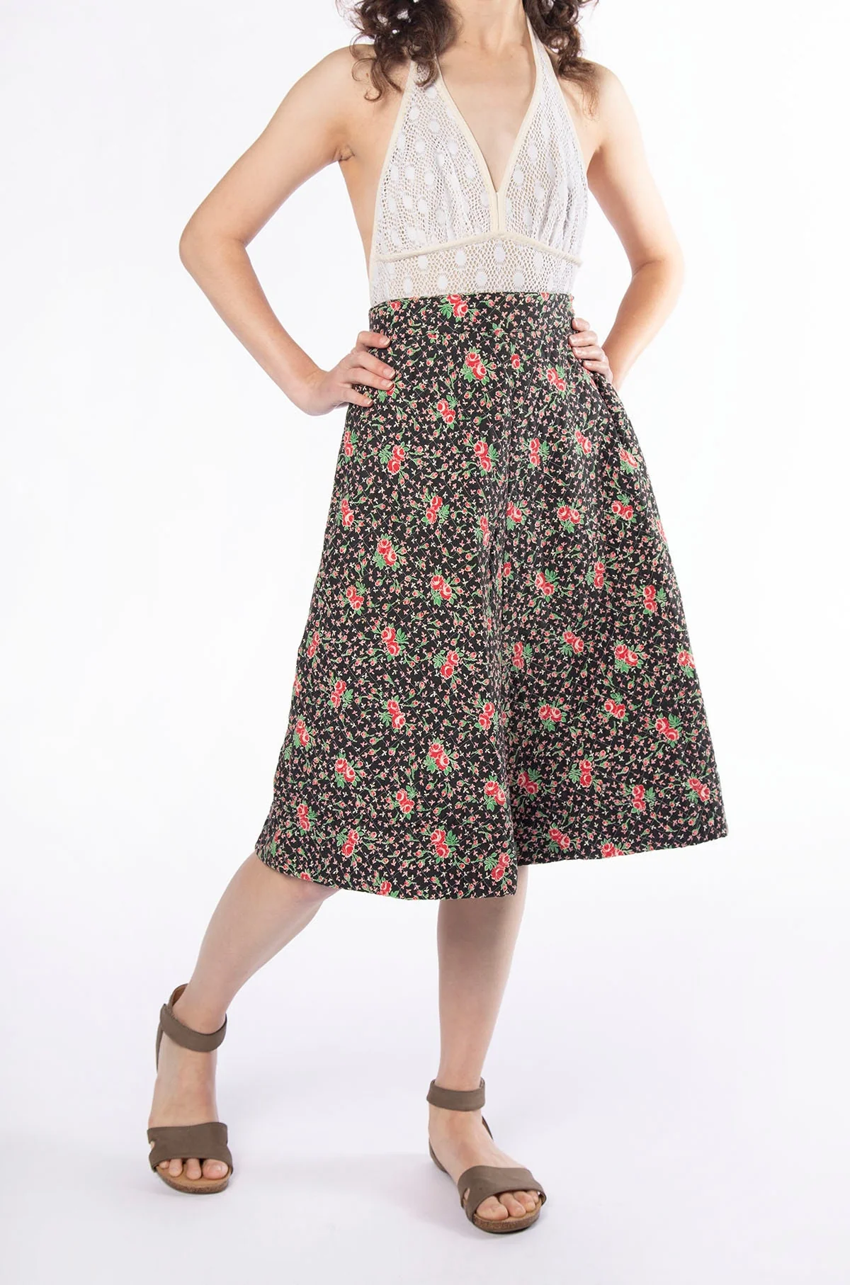 Vintage Rose Print Quilt Skirt - A-Line Knee Length Black and Pink Floral Print Skirt 70s - Cotton - Small 26" Waist - Image 2