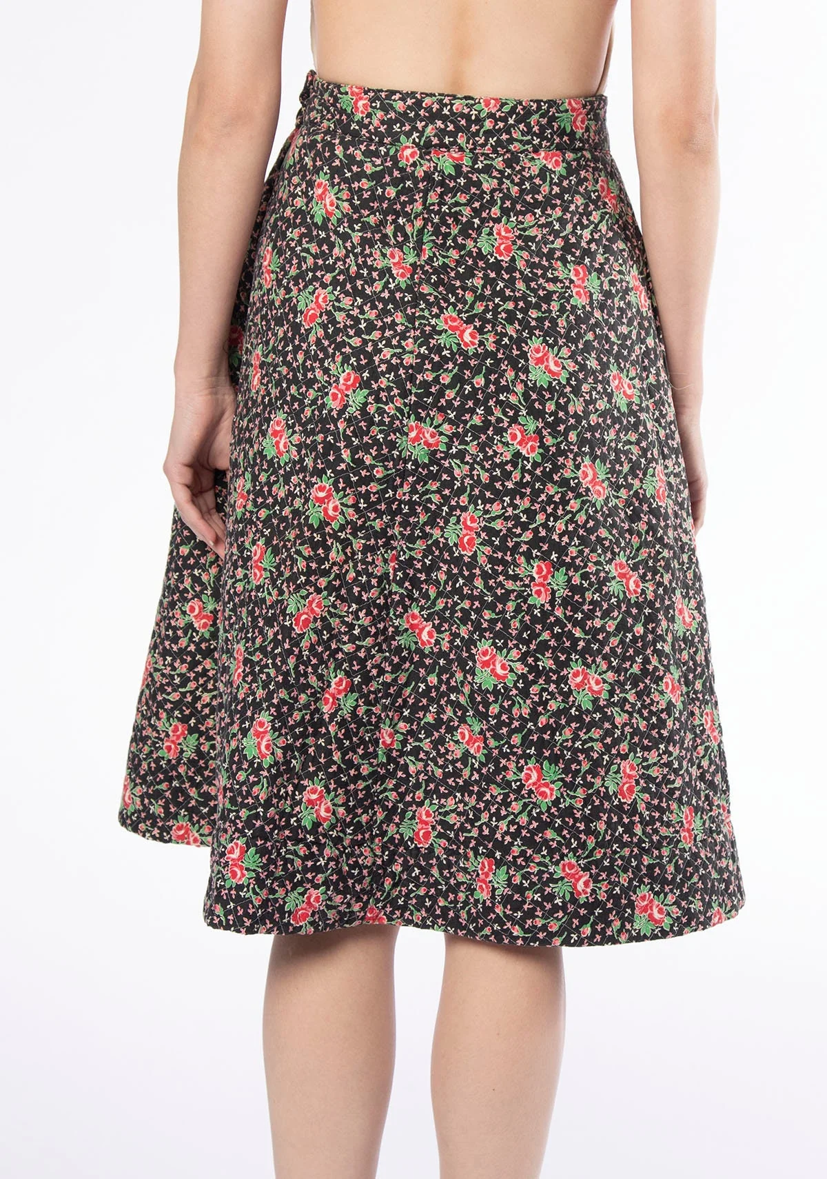 Vintage Rose Print Quilt Skirt - A-Line Knee Length Black and Pink Floral Print Skirt 70s - Cotton - Small 26" Waist - Image 7
