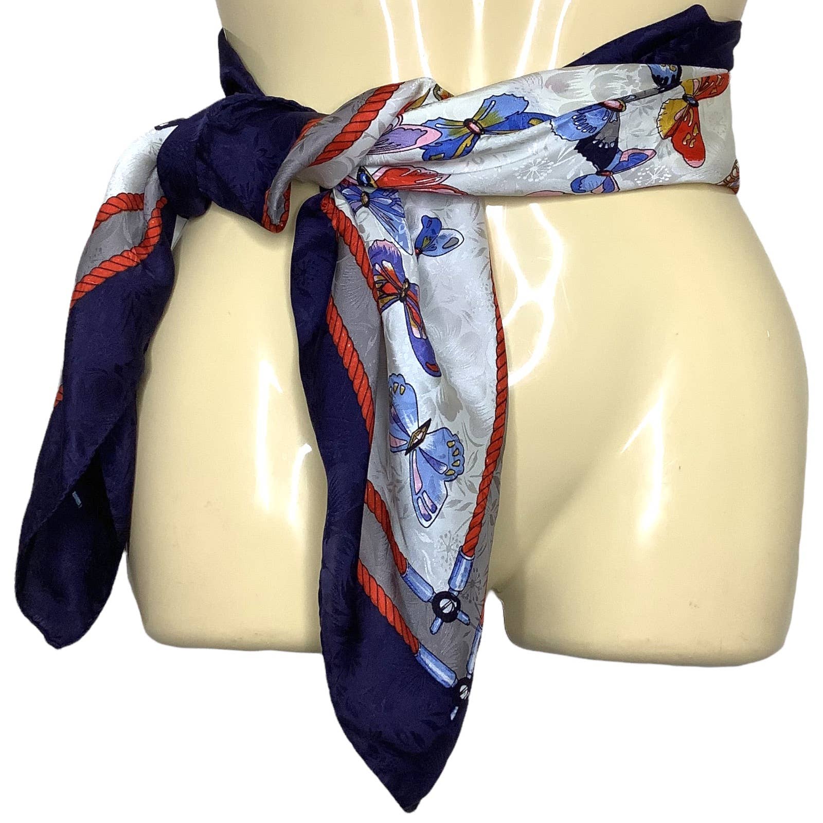 Vintage Scarf 70s 80s Butterfly Print Butterflies Silk Italy 34x32 by Luca Emanuele - Image 5