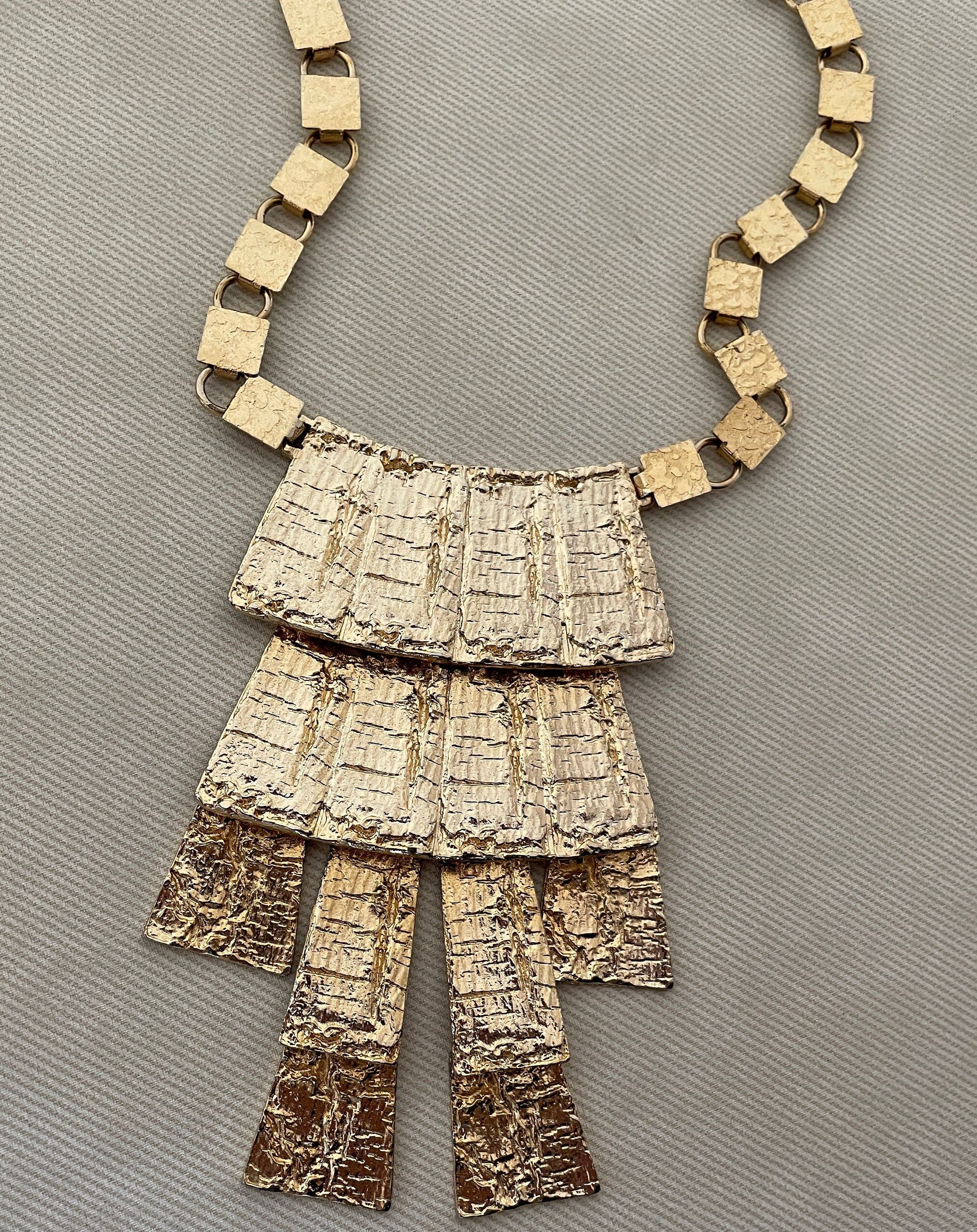 Vintage Sculptural Brutalist Gold Tone Statement Necklace - Image 4