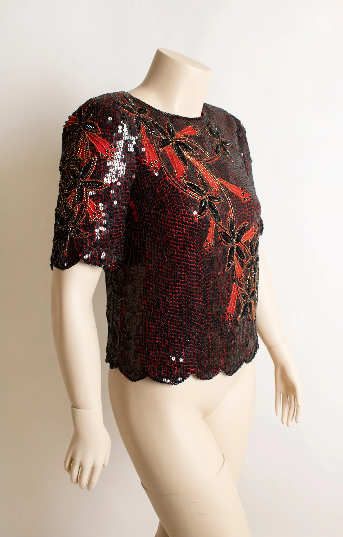 Vintage Sequin Blouse - Red and Black Floral Design Sequined Cocktail Party Silk Sparkly Beaded Flashy Top - Scala 80s 90s - Medium Large by Scala - Image 5
