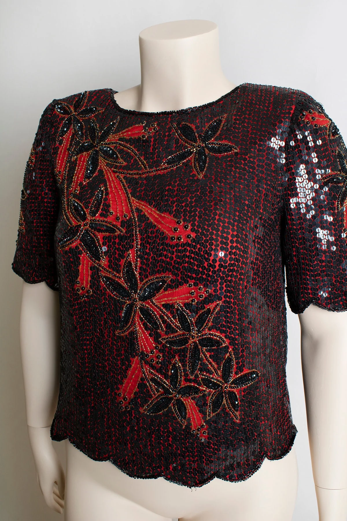 Vintage Sequin Blouse - Red and Black Floral Design Sequined Cocktail Party Silk Sparkly Beaded Flashy Top - Scala 80s 90s - Medium Large by Scala - Image 6