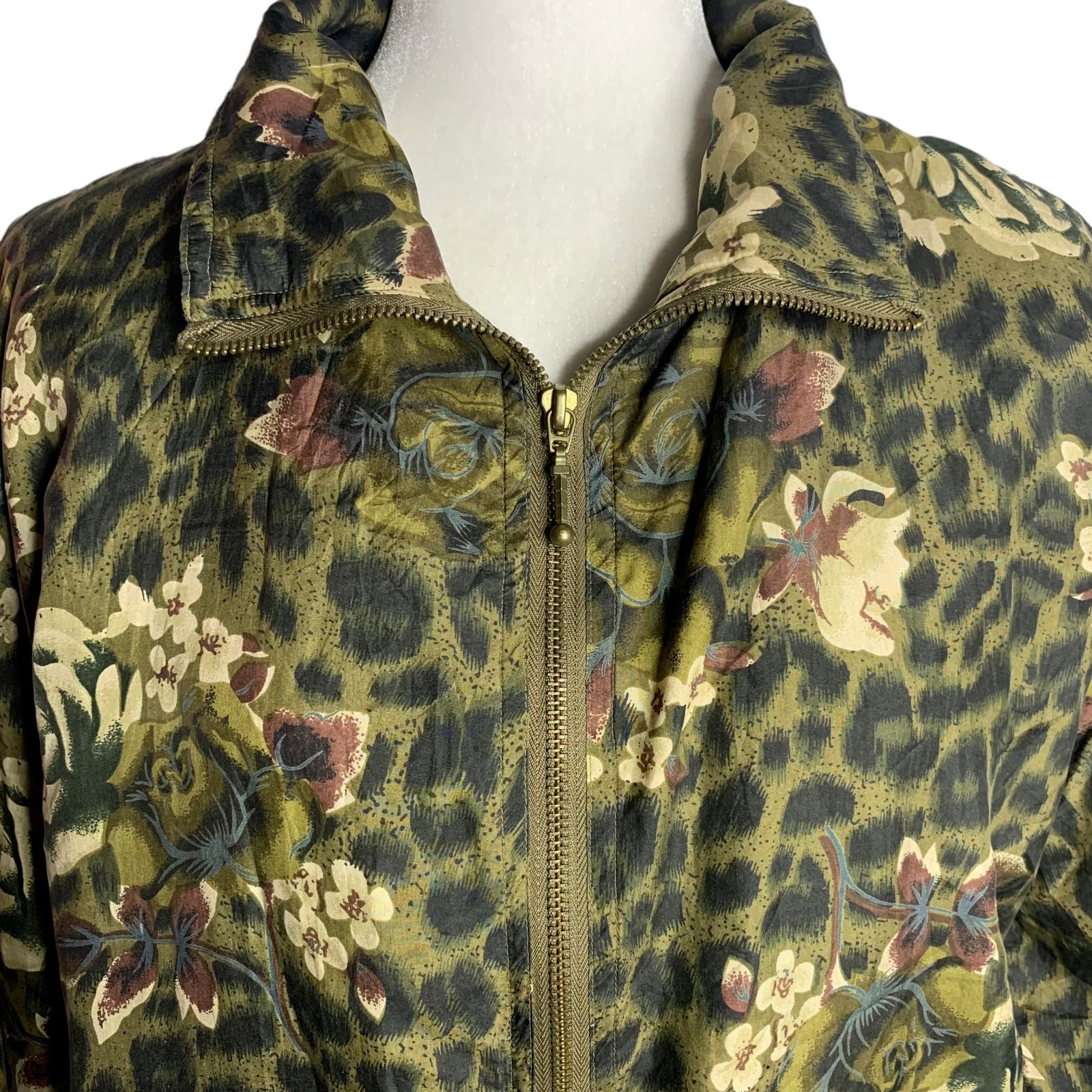 Vintage Silk Leopard Print Bomber Jacket M Green Floral Full Zip Pockets Lined by EVR - Image 3