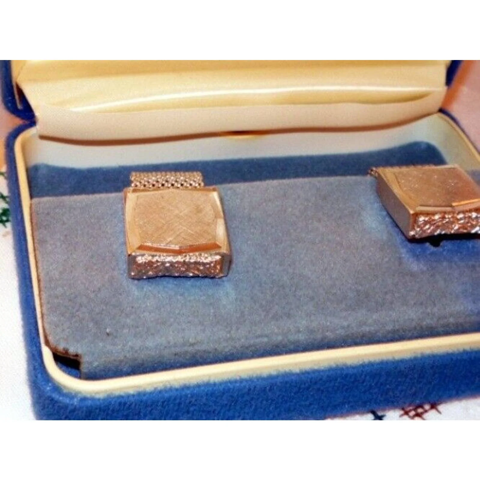 Vintage Silver Tone Meshwrapped Around Cufflinks Cuff Links Original Box by Swank - Image 4