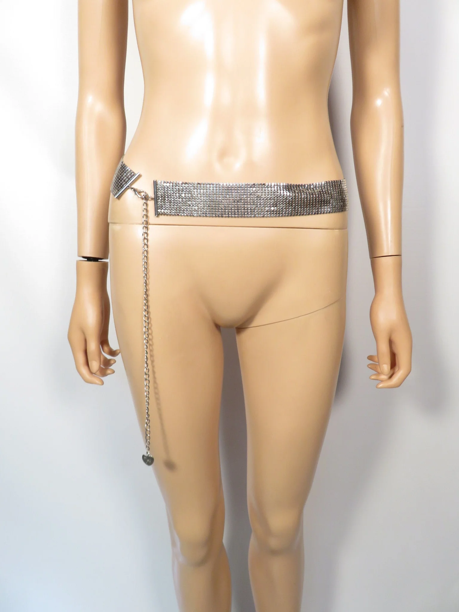 Vintage Silver Tone Metal Mesh Adjustable Chain Belt Size M - Image 6