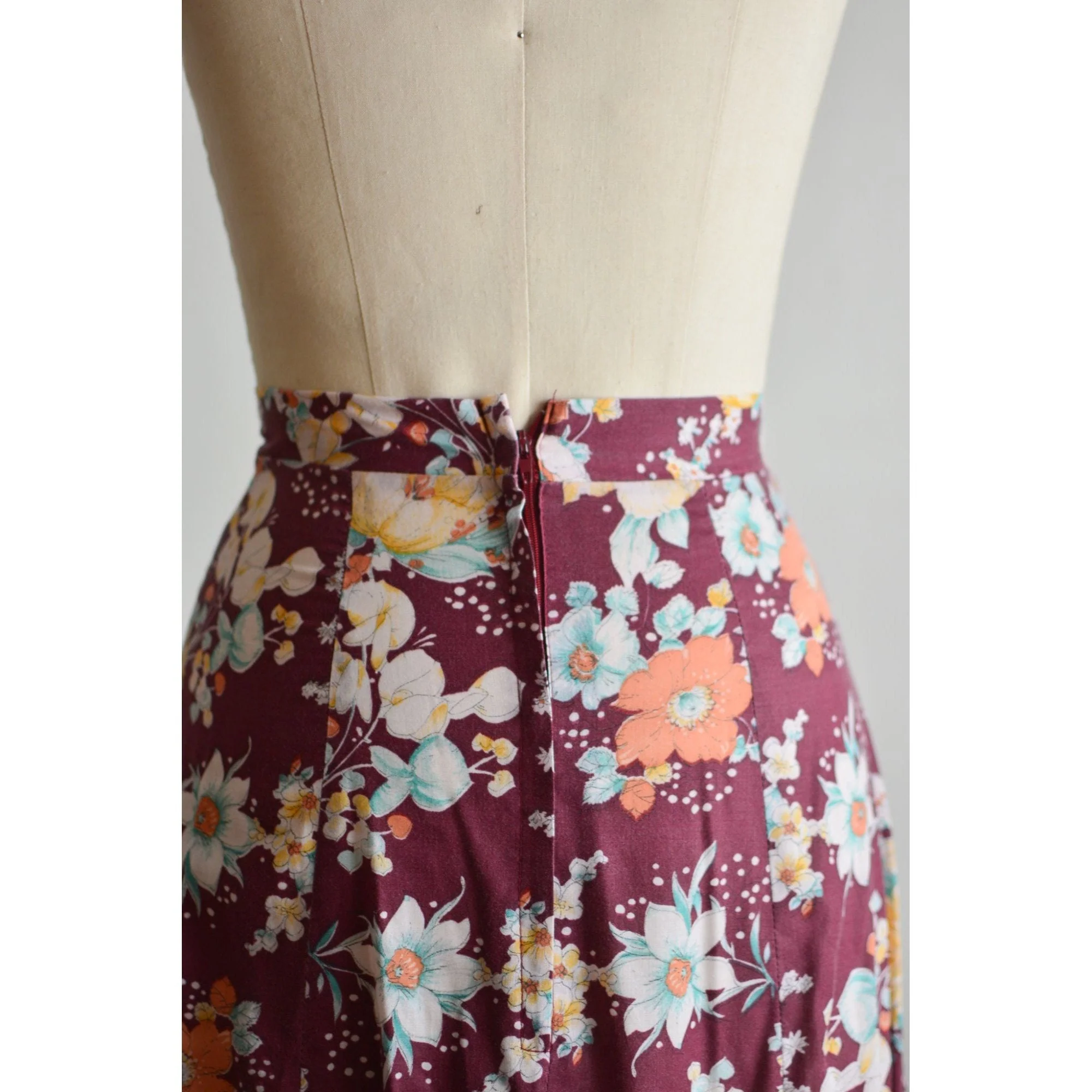 Vintage Skirt Cotton Floral Plum Elastic Waist Fit and Flare Romantic - Image 3