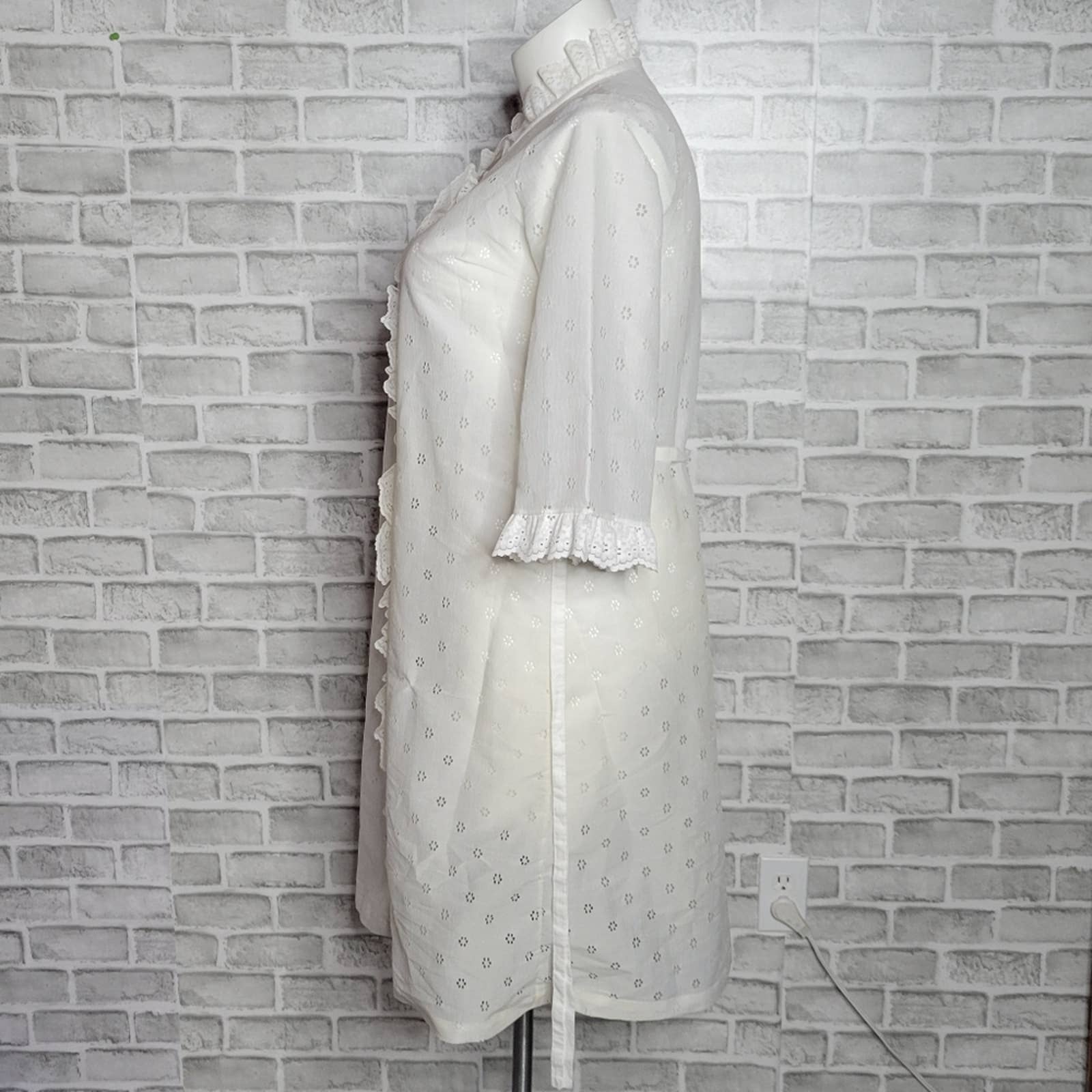 Vintage Snap Up Ruffle and Lace Trim Robe by Aristocraft - Image 4