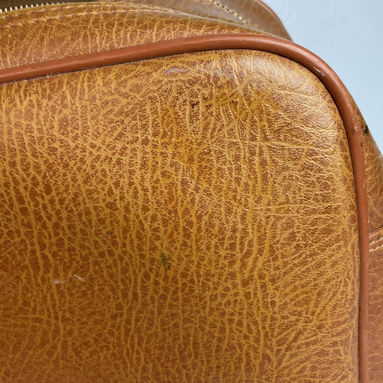 Vintage Soft Leather Travel Bag Carry On Weekender Overnight Bag by US Luggage - Image 8