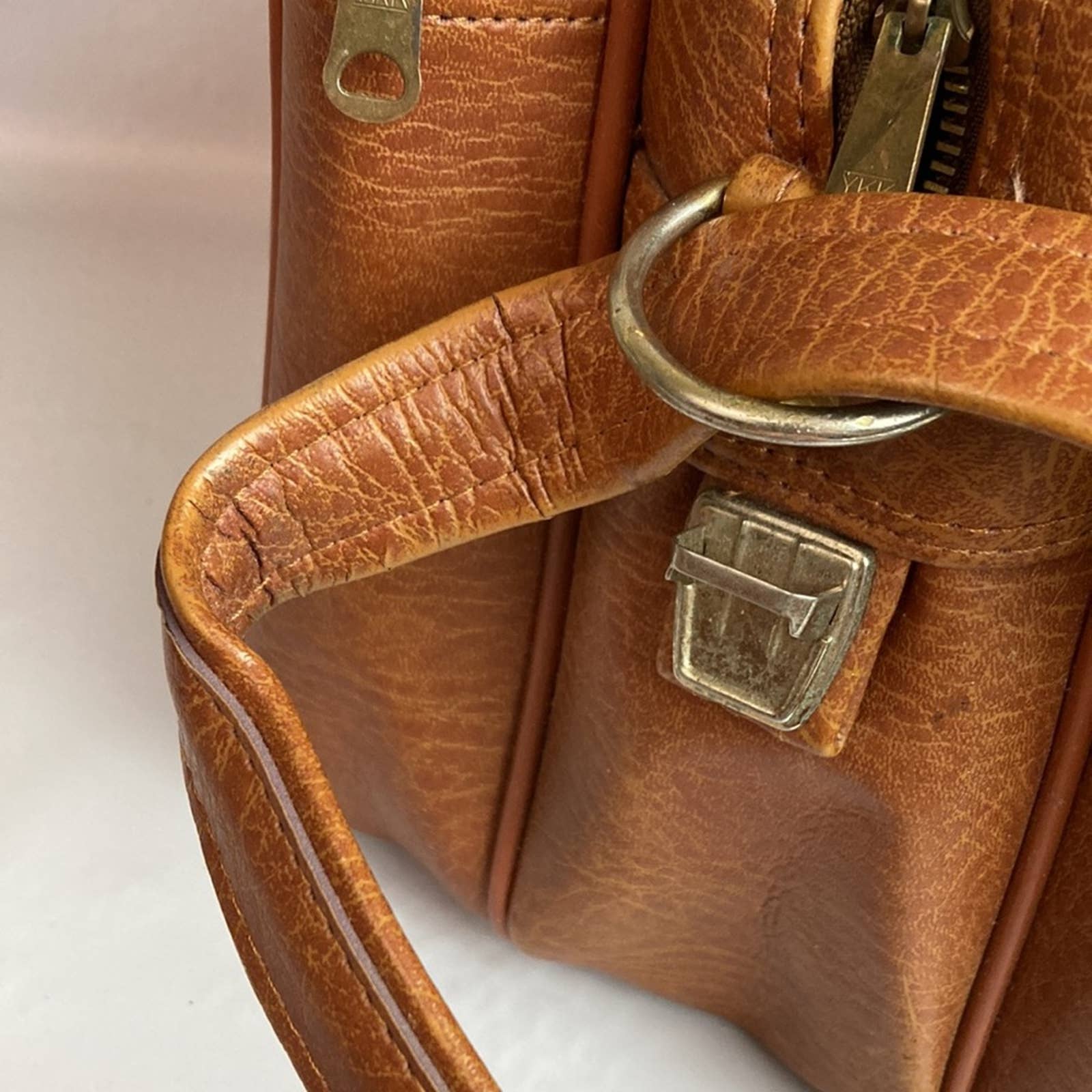 Vintage Soft Leather Travel Bag Carry On Weekender Overnight Bag by US Luggage - Image 9