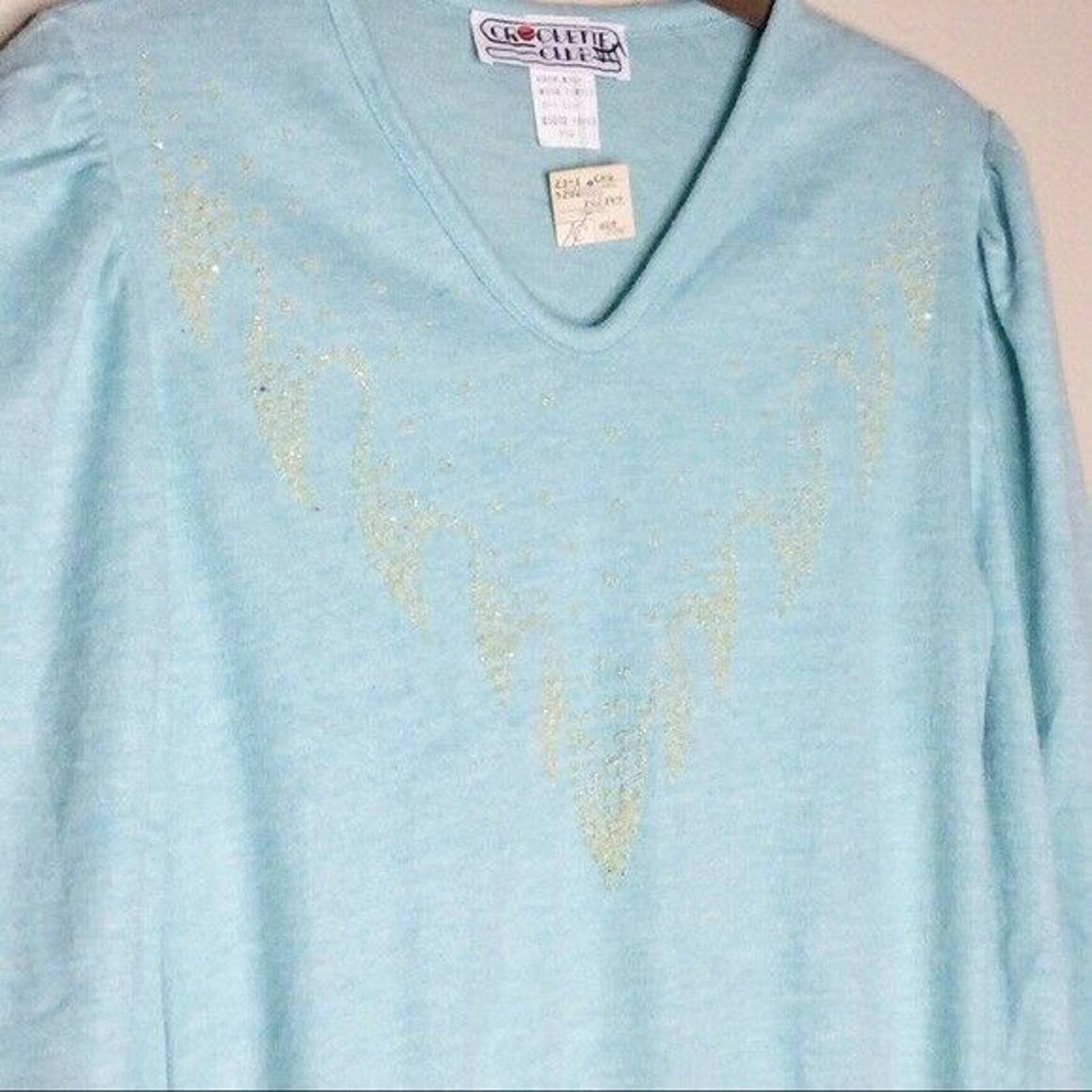 Vintage Sweater 70s 80s Pastel Blue Off White Beads Pullover Lightweight V-Neck by croquette club - Image 4