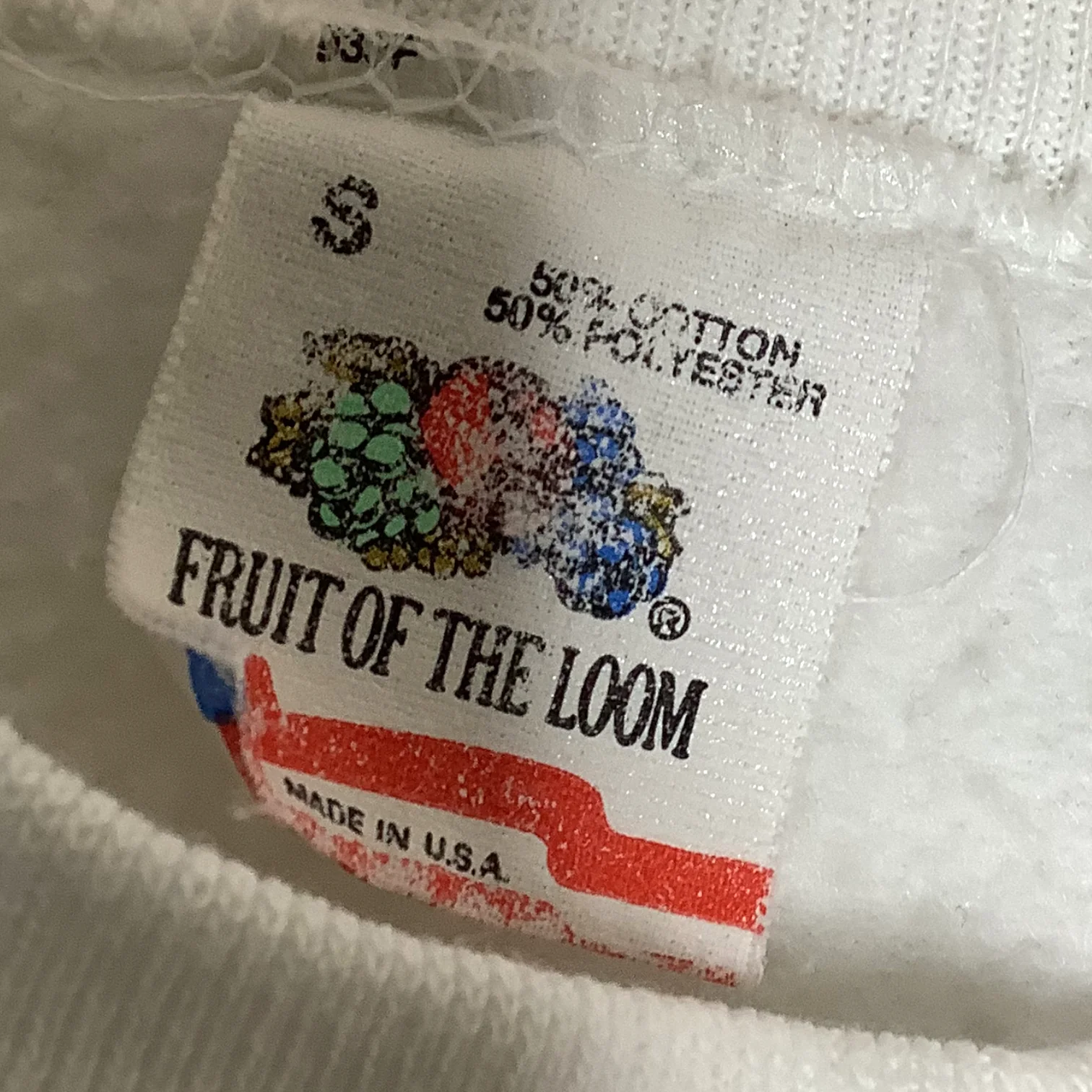 Vintage Sweatshirt 80s Christmas New Orleans Santa Claws Crawfish Lobsters Small by Fruit of the Loom - Image 3
