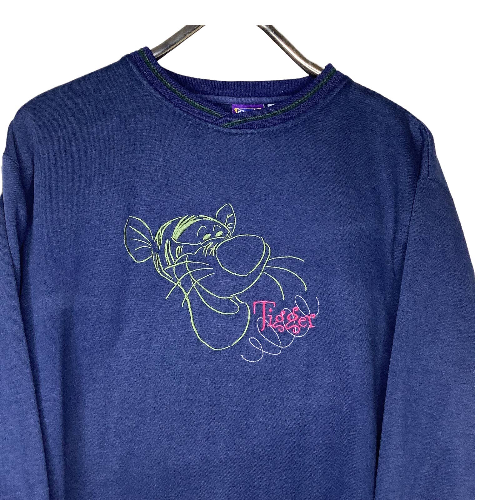 Vintage Sweatshirt Tigger Embroidered 90s 00s Pooh 100 Acre Collection Lg by Pooh - Image 3