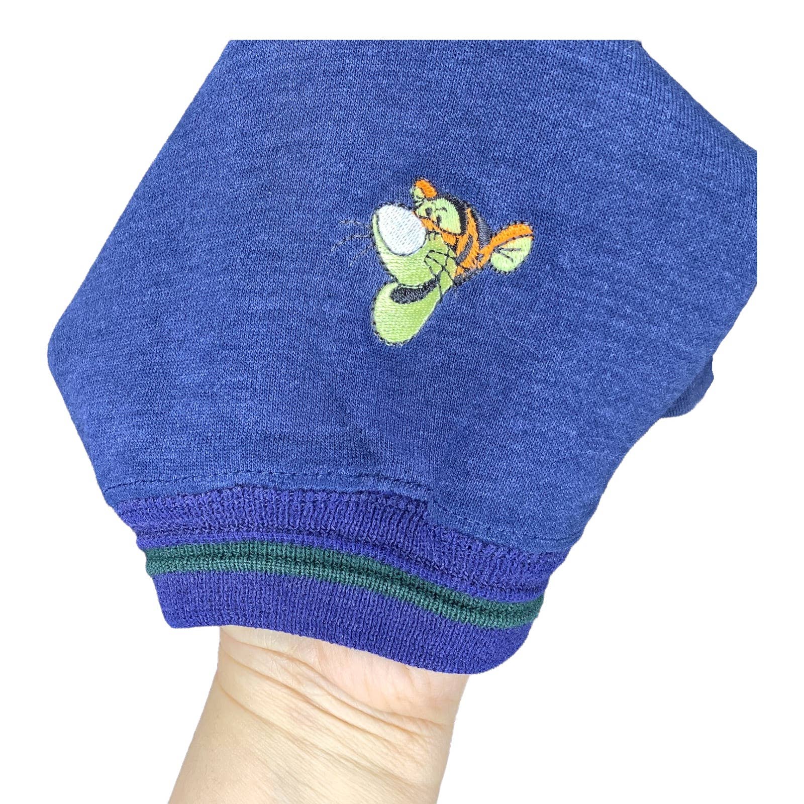 Vintage Sweatshirt Tigger Embroidered 90s 00s Pooh 100 Acre Collection Lg by Pooh - Image 4